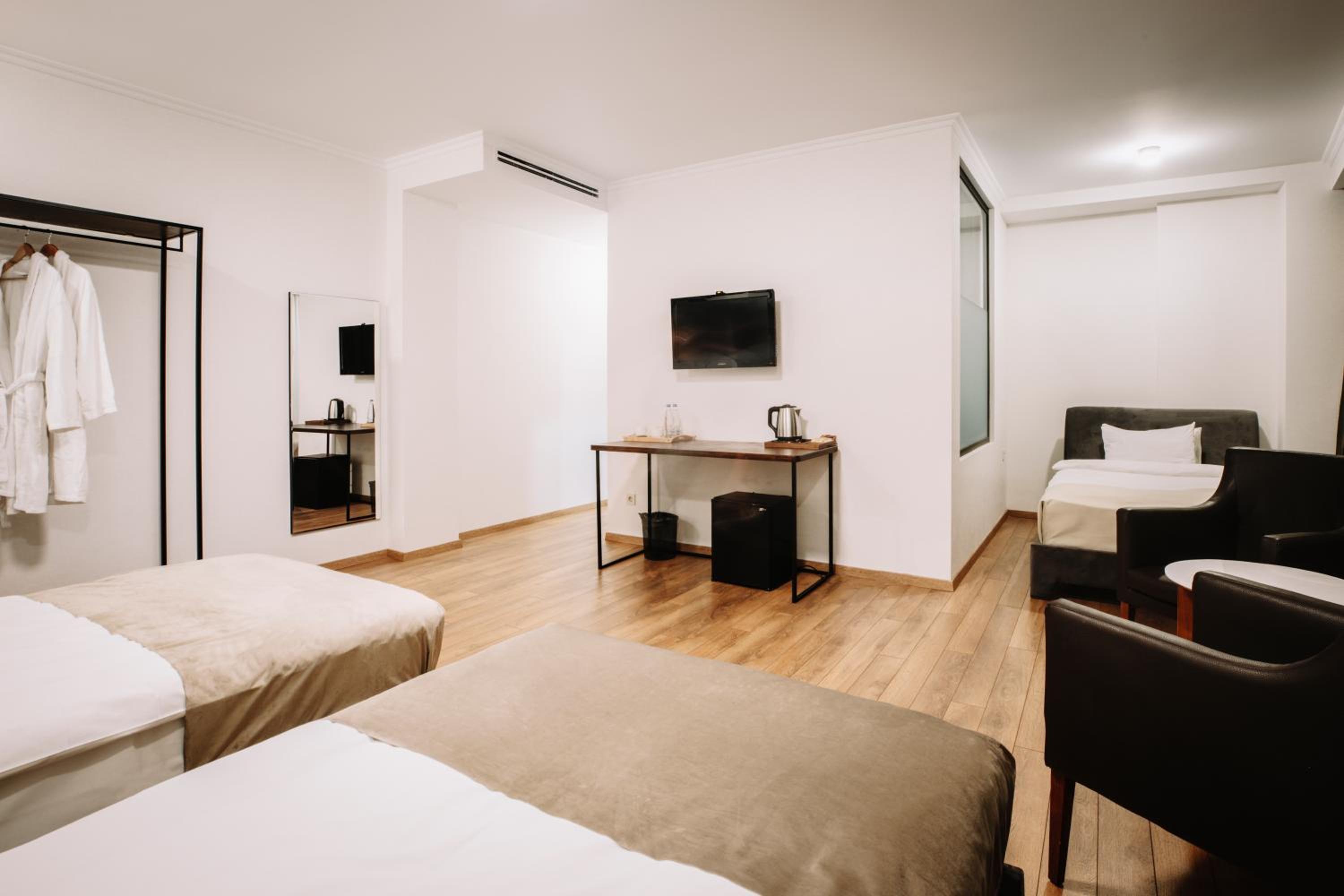 Comfort Triple Room photo 3