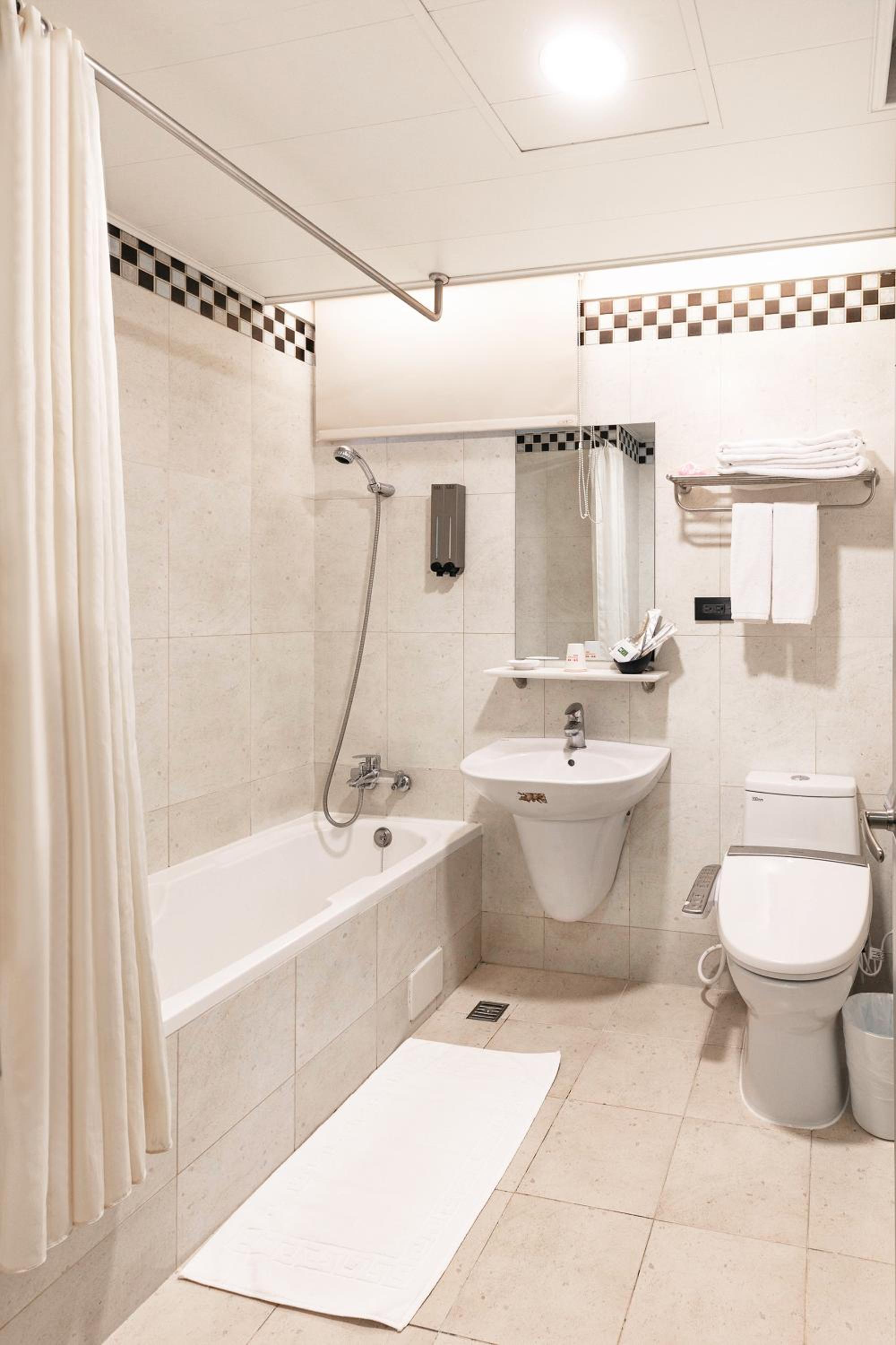 Twin Room without Parking photo 2