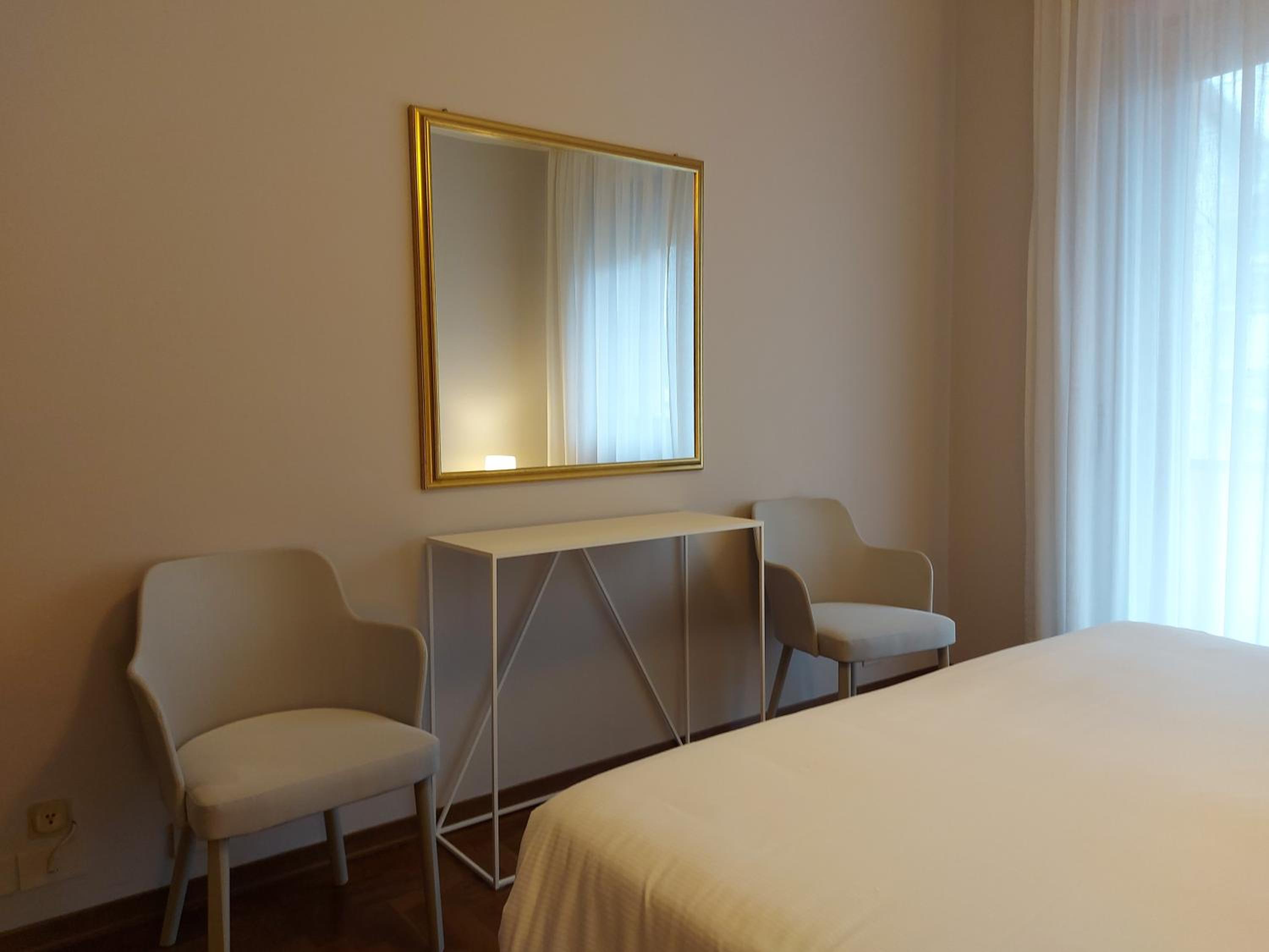 Two-Bedroom Apartment - Photo 3