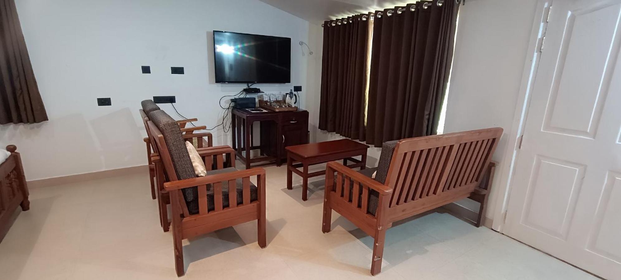 Family Room with Garden View photo 3