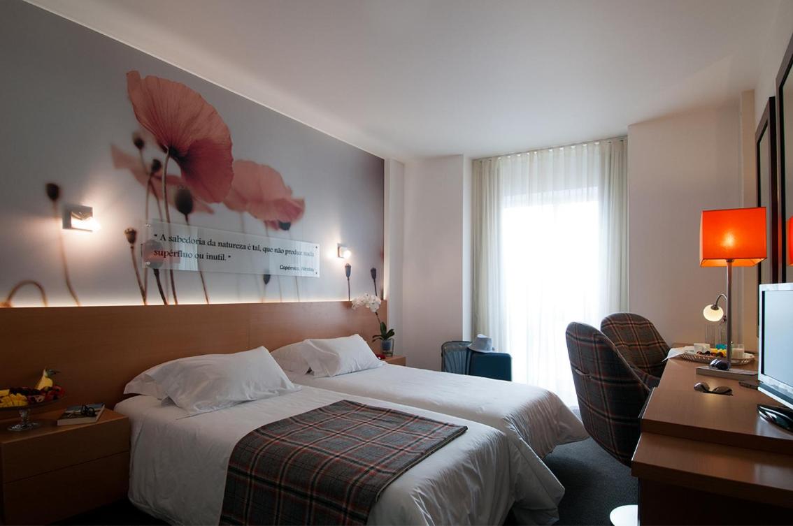 Twin Room - Photo 8
