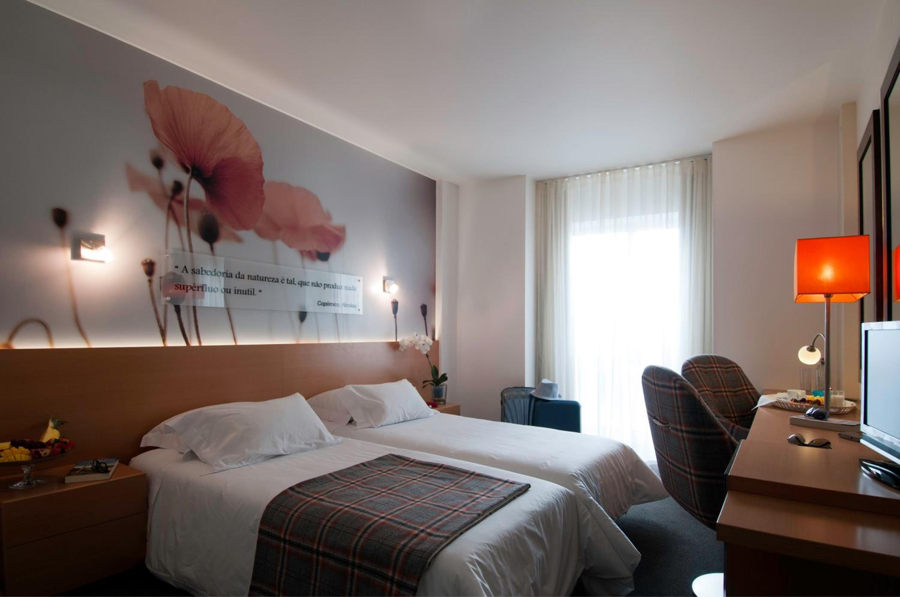 Double Room with Sanctuary View - Photo 5