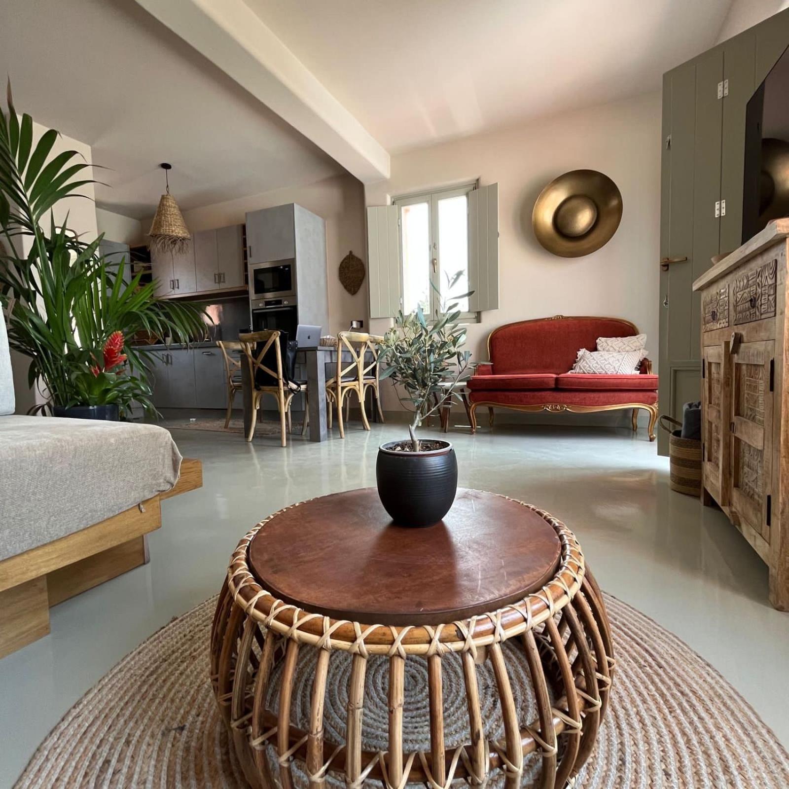 Superior Villa & Studio with Jetted Pool, Sea & Sunset View (3 Bedrooms)