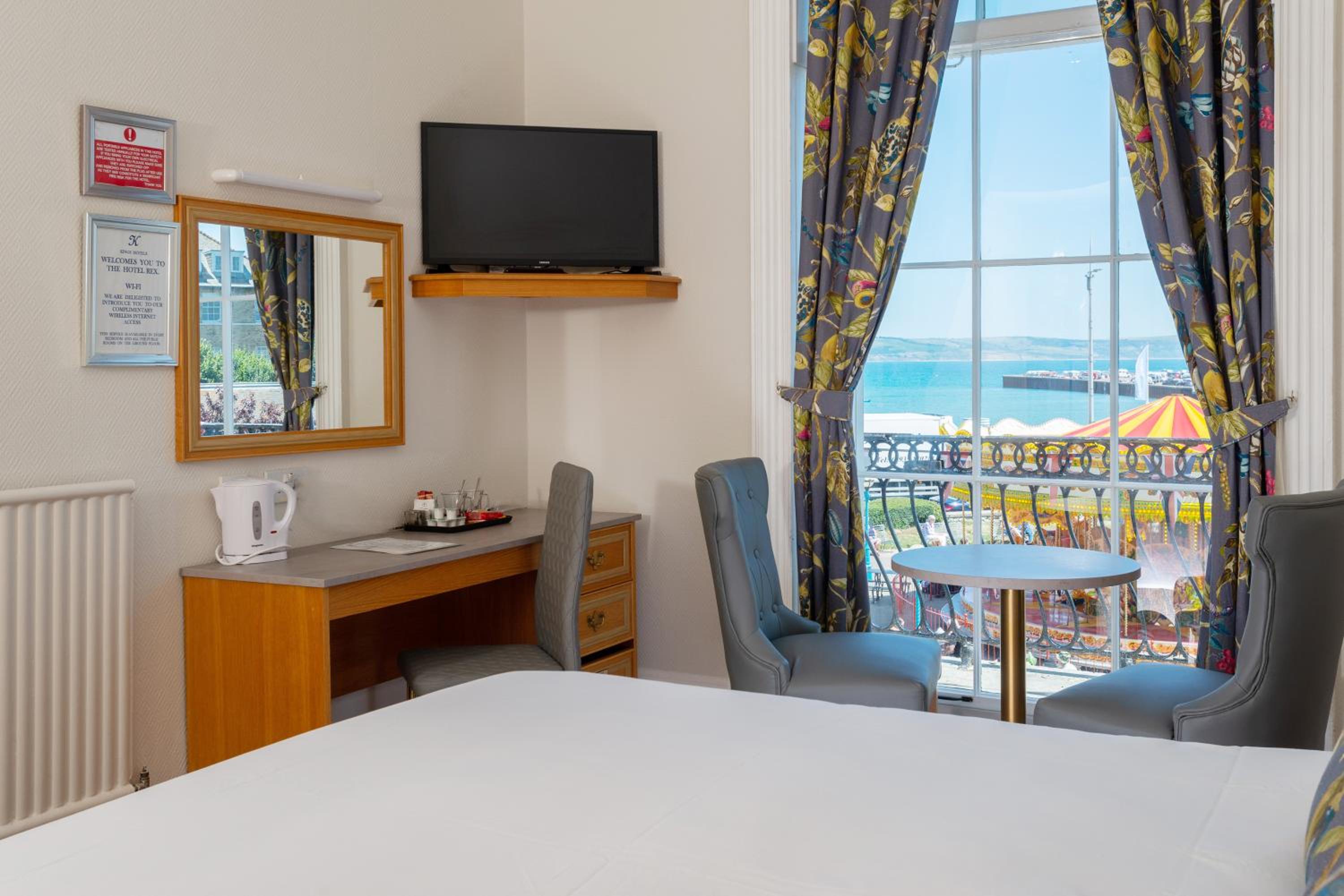 Double Room with Balcony photo 3