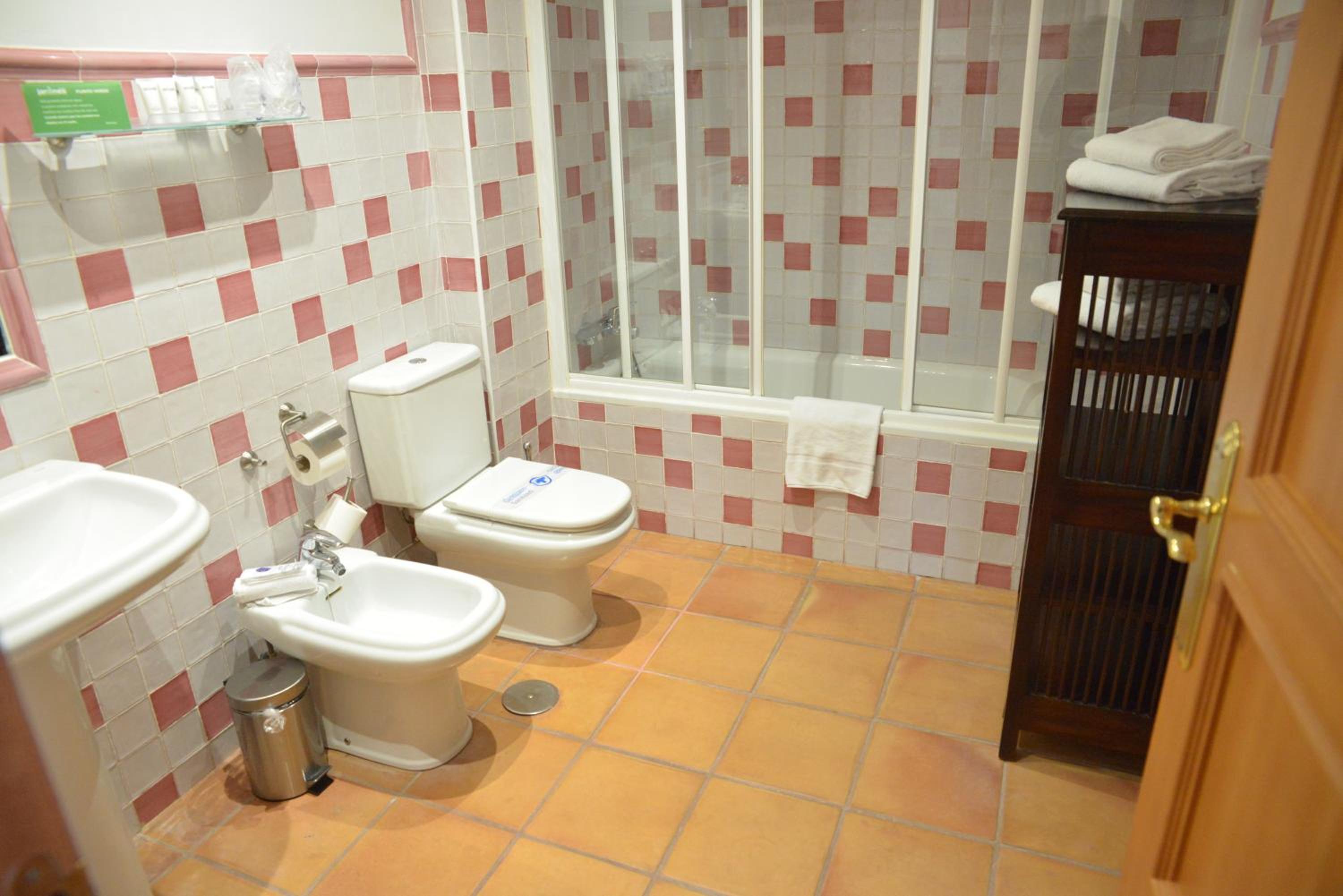 Triple Room - Photo 5