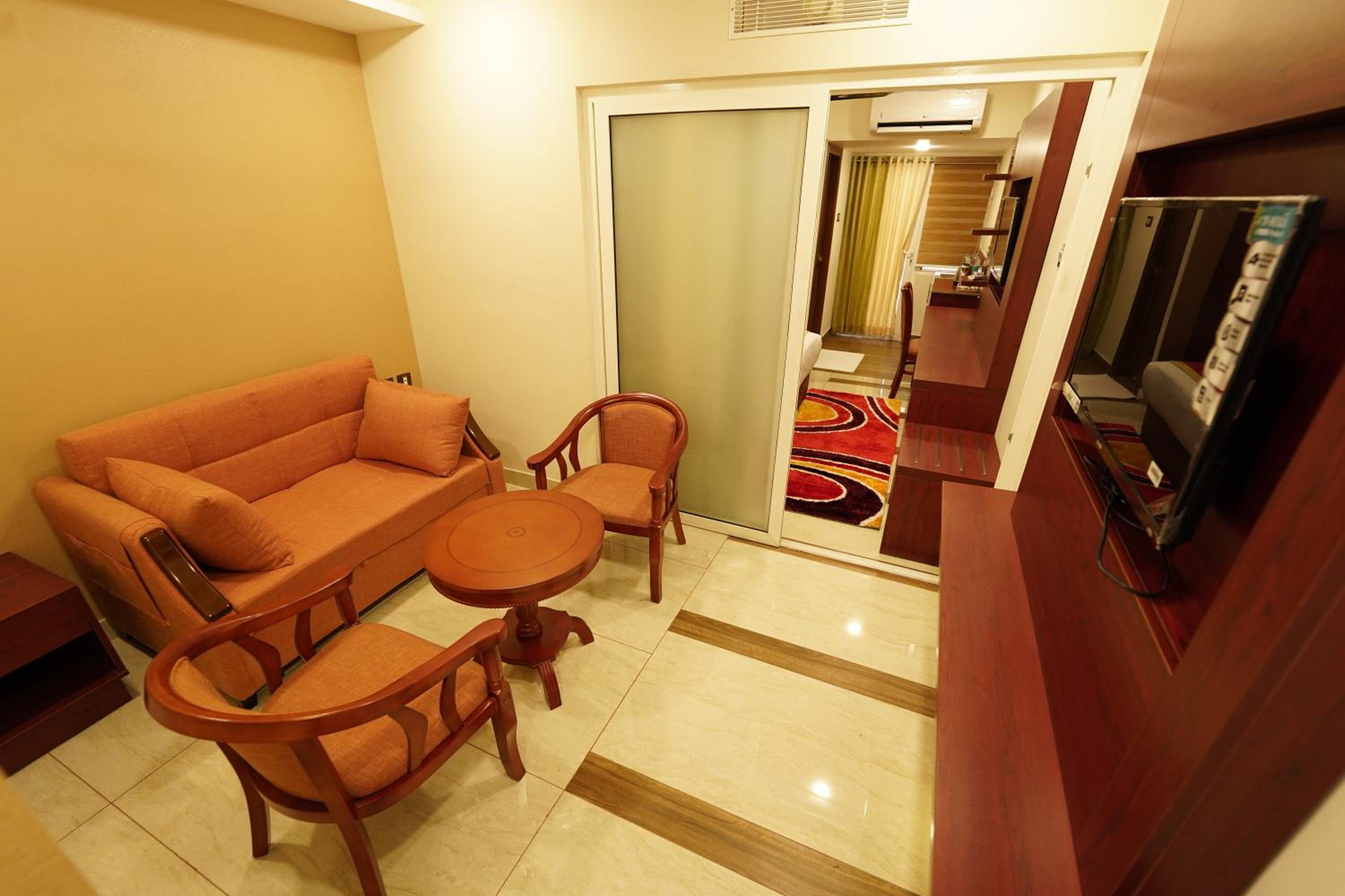 King Suite - Photo 4