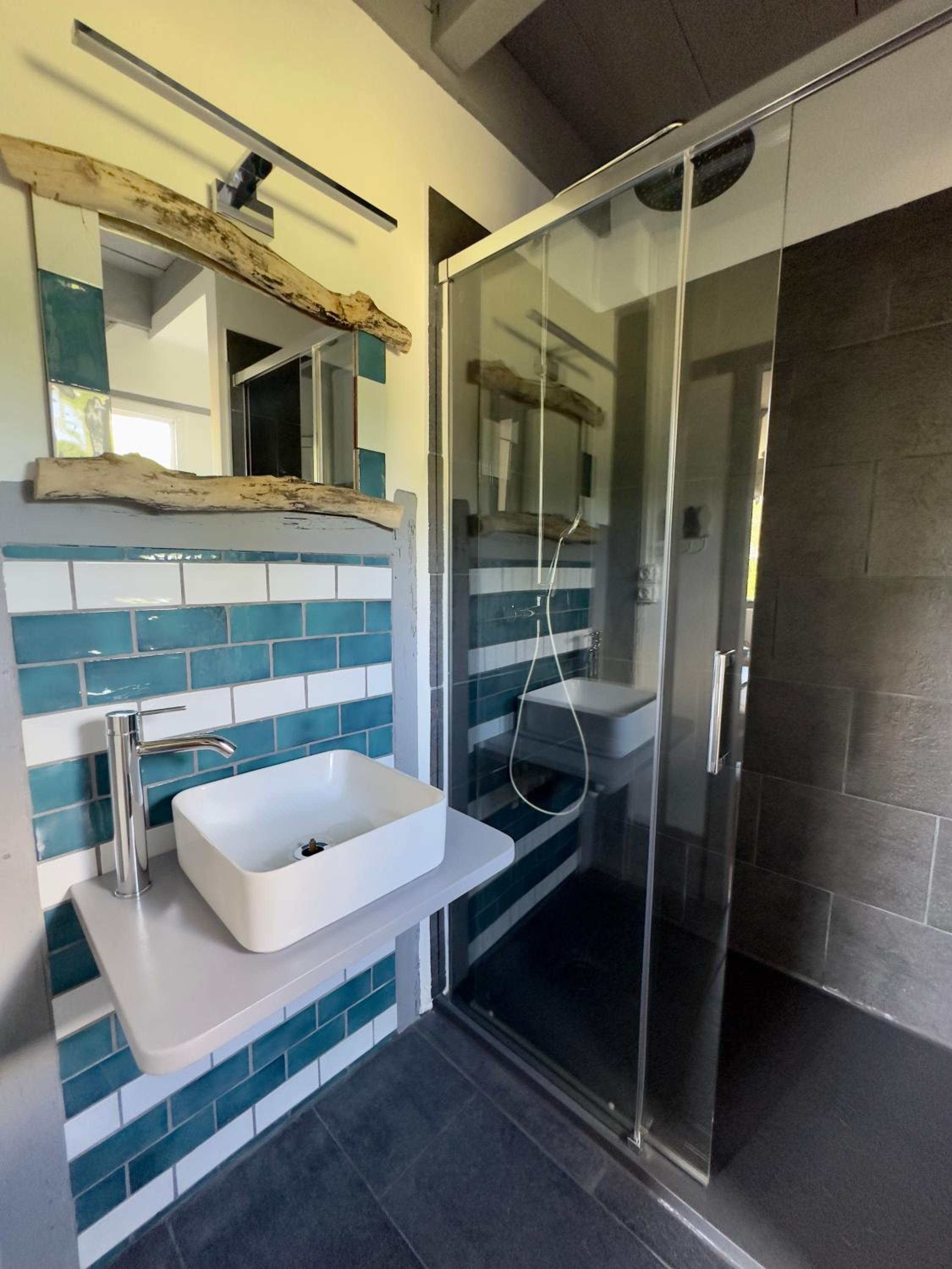 Double Room with Private Bathroom photo 3