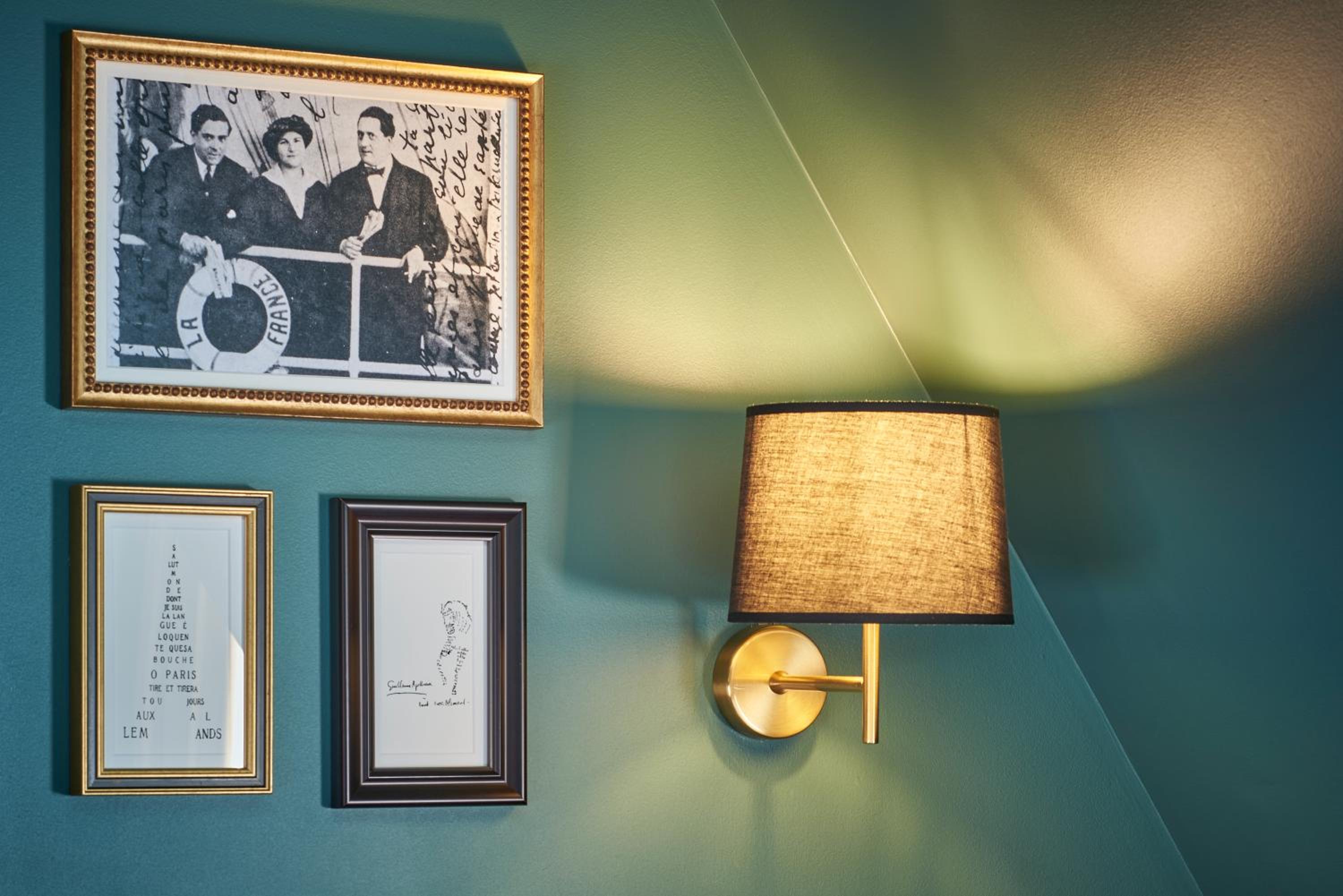 Classic Double Room thumbnail 5