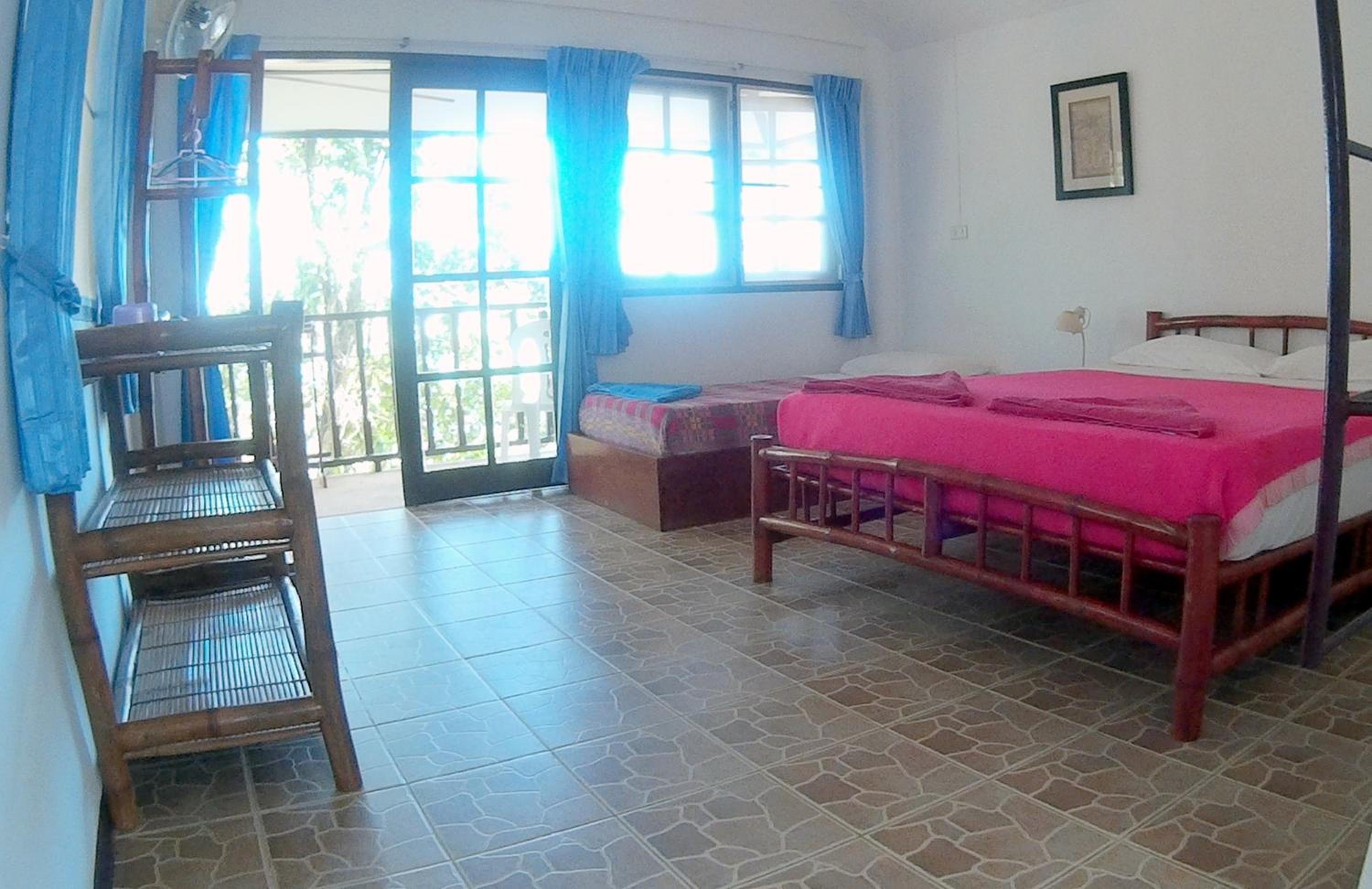 Bungalow - Beach Front - Photo 7