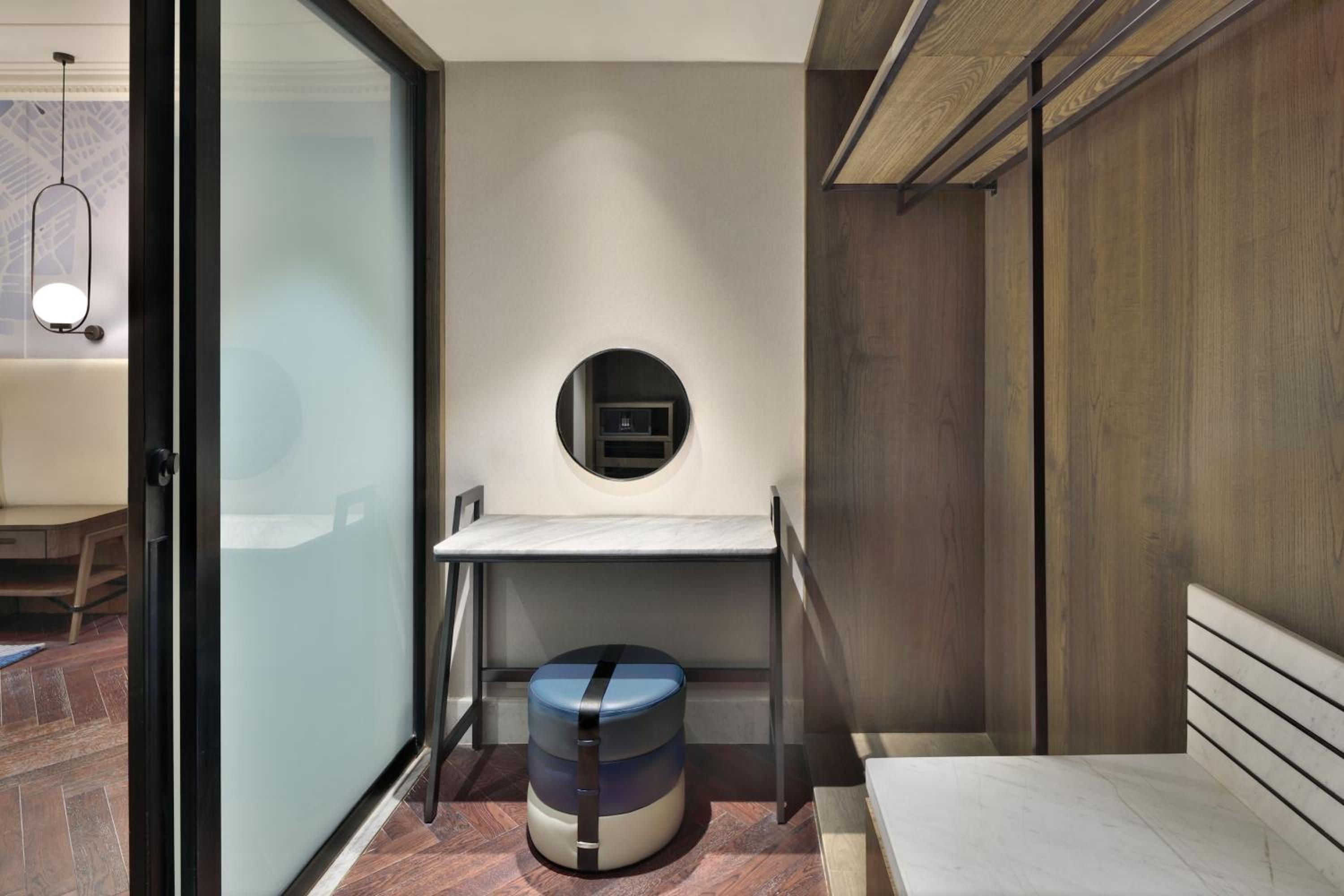Executive Suite - Executive lounge access X Complimentary Golden Temple transfers - Photo 3
