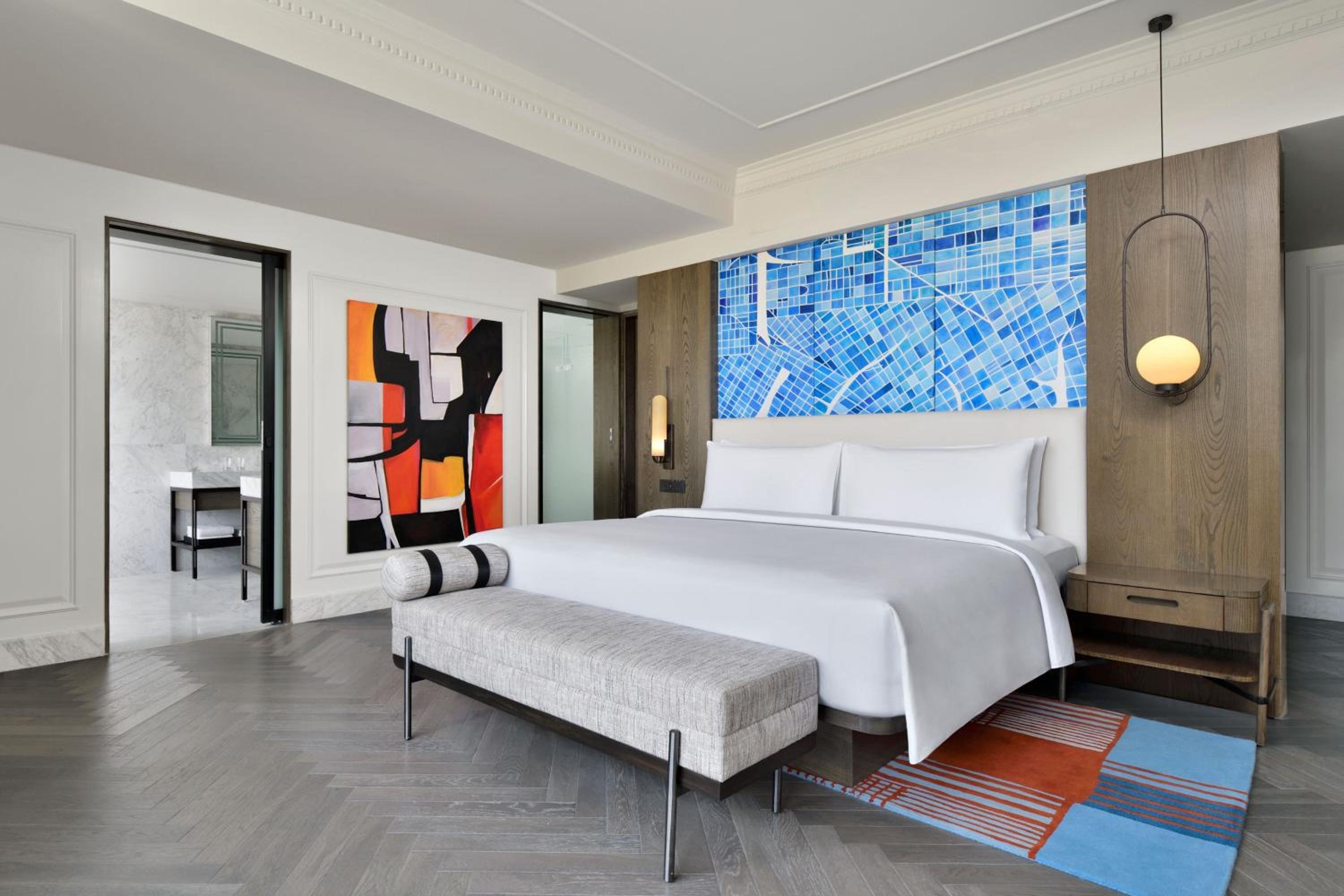 Presidential Suite – Executive Lounge Access X Complimentary Golden Temple transfers