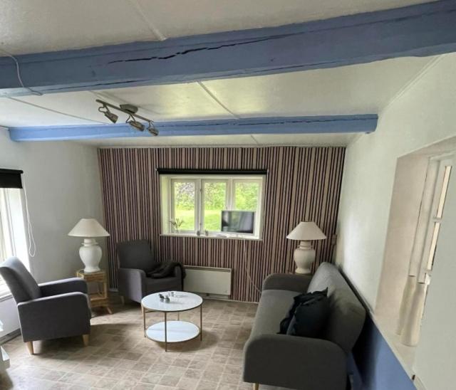 One-Bedroom House photo 1