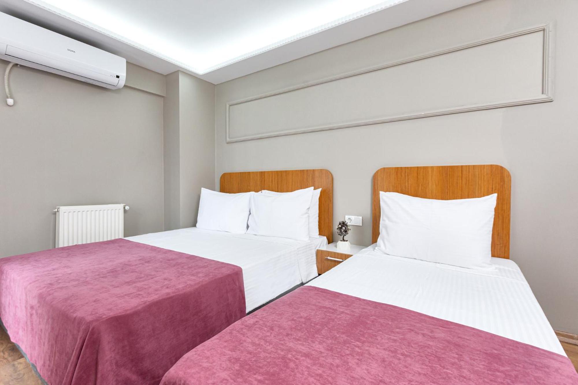 Standard Triple Room photo 2