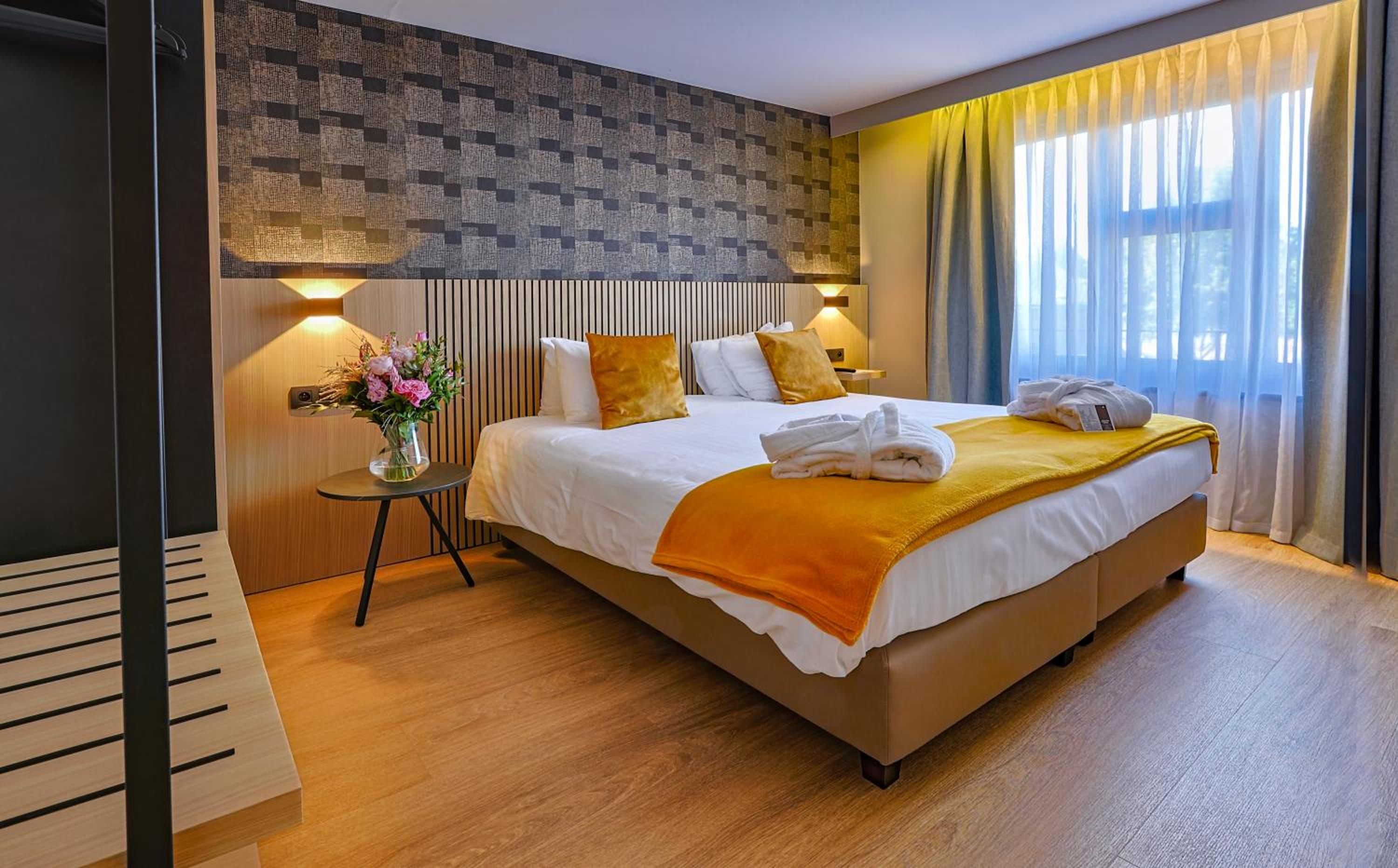 Executive Suite photo 1