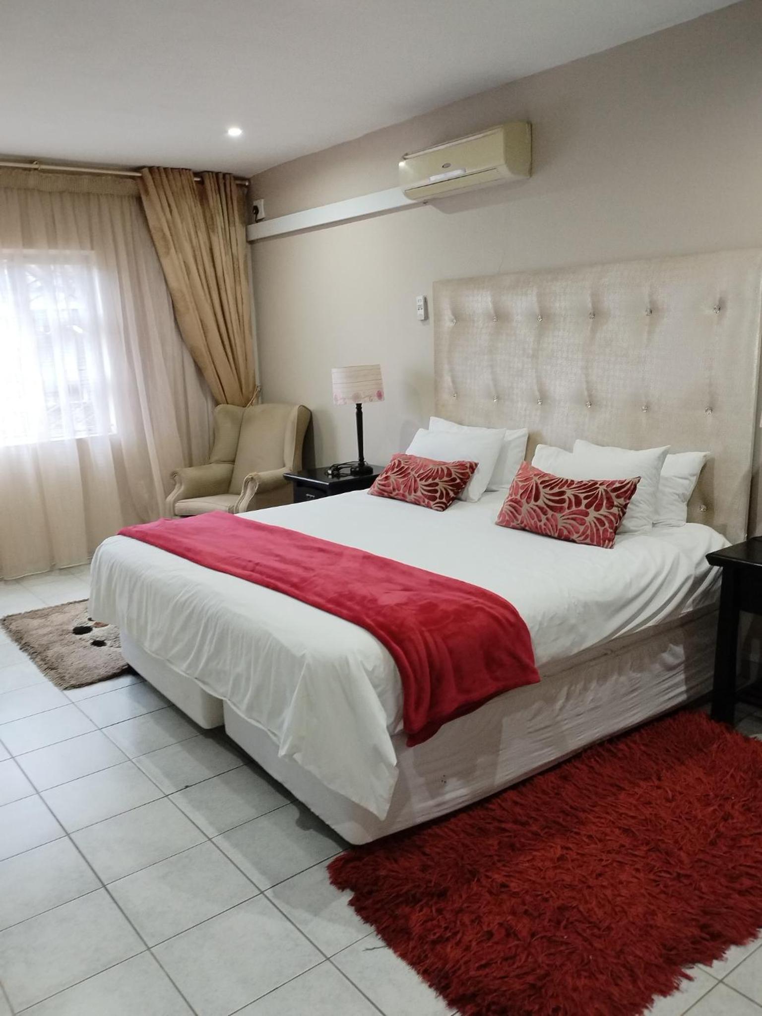 Double or Twin Room photo 2