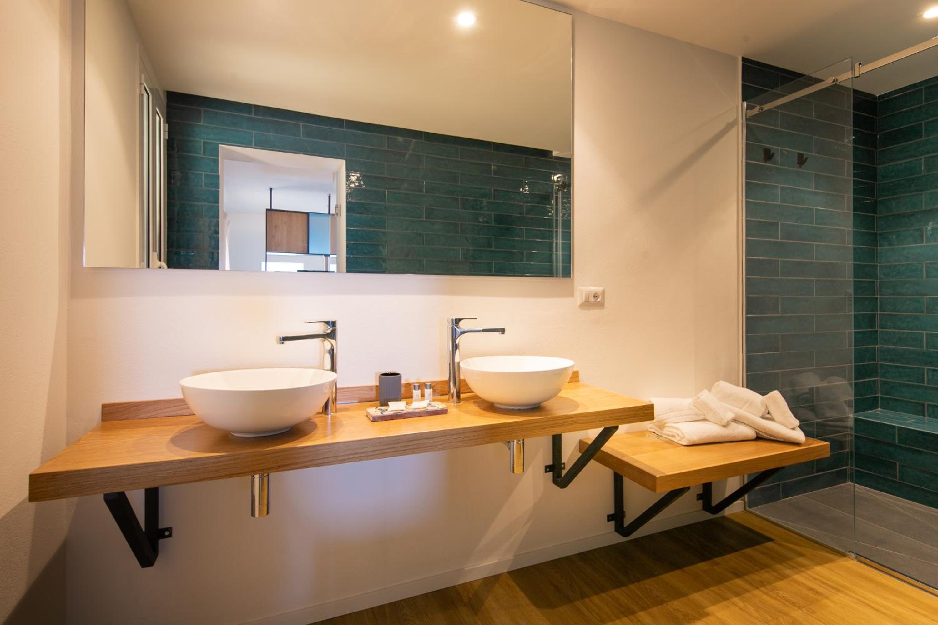 Suite with Sea View - Photo 8