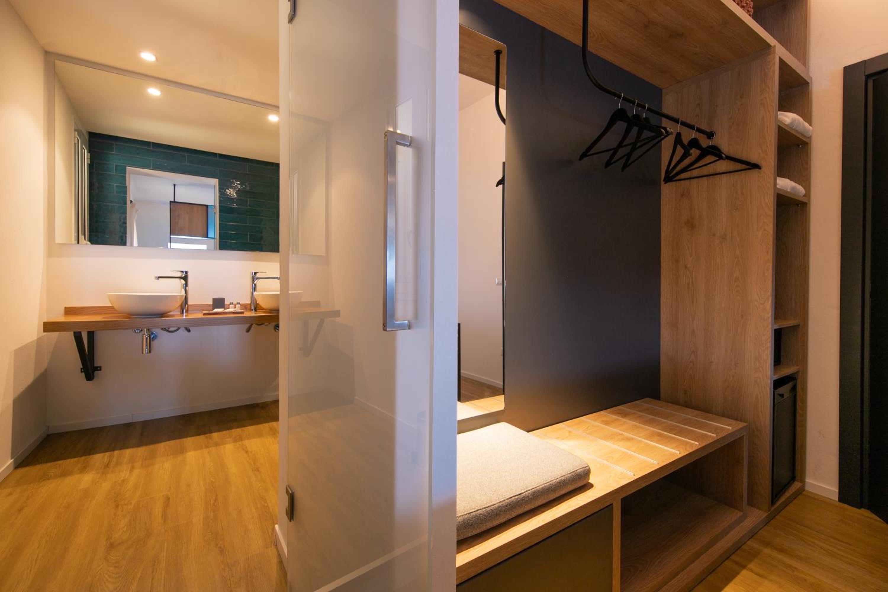 Suite with Sea View - Photo 6