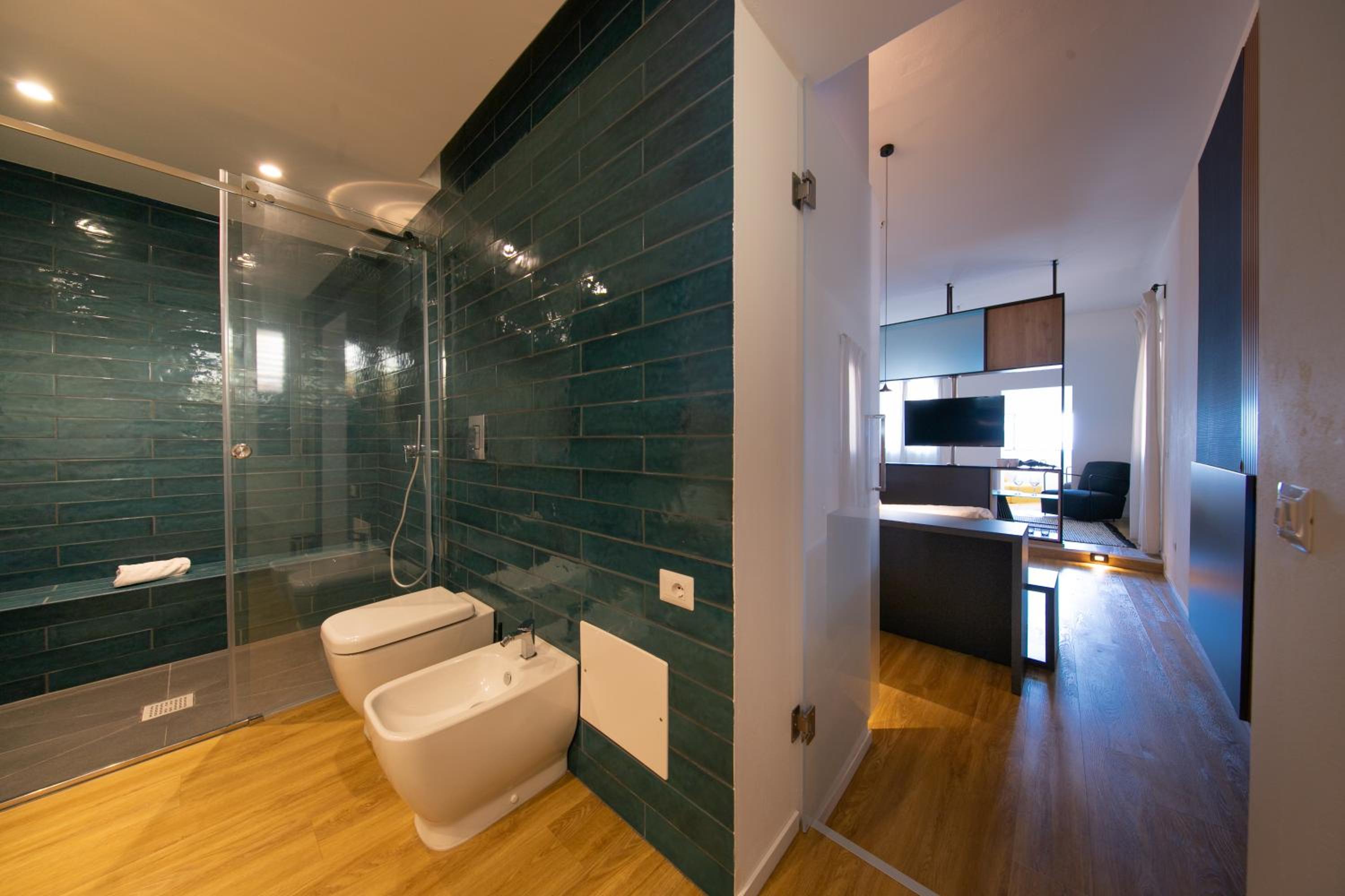 Suite with Sea View - Photo 3
