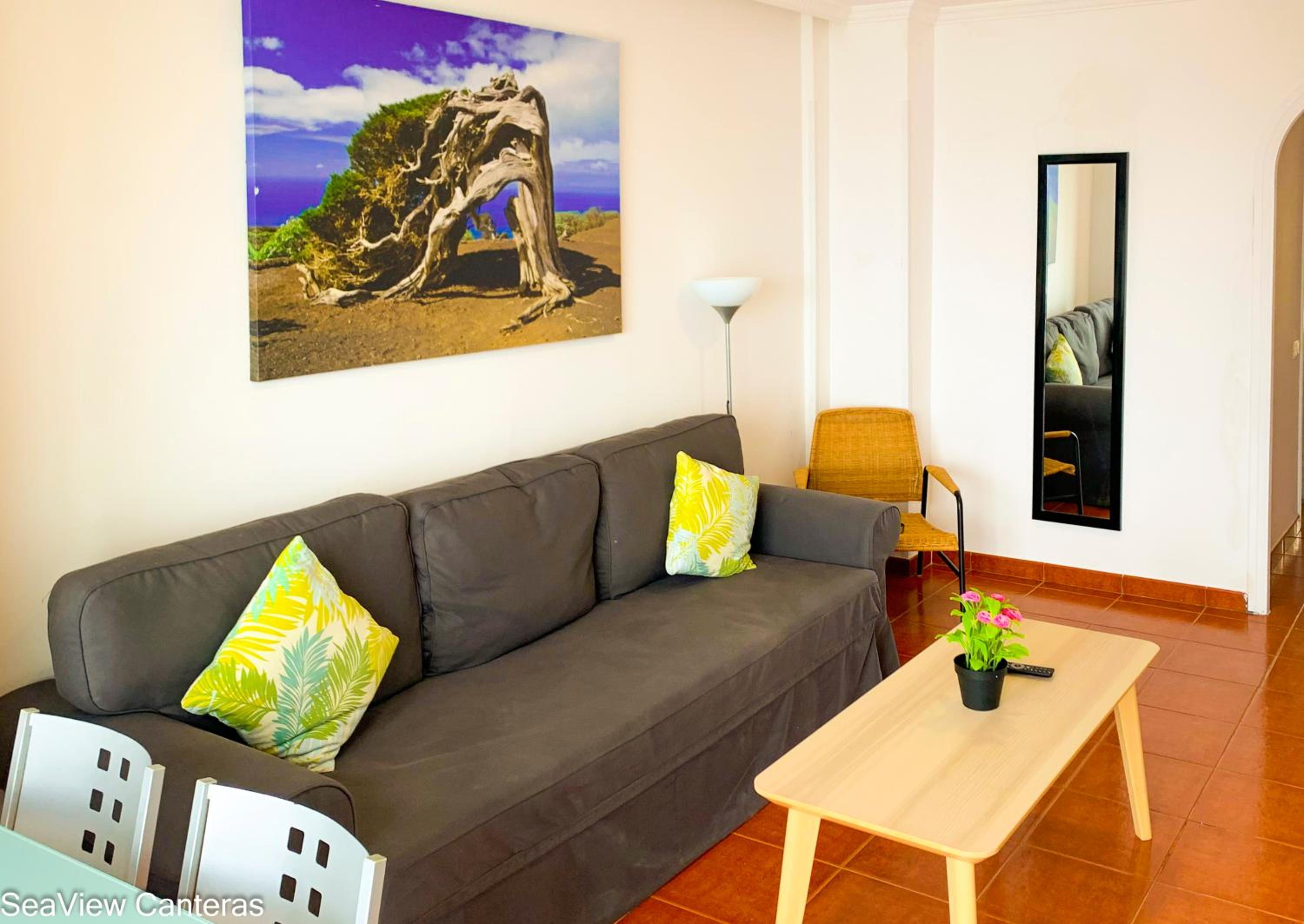 Apartment with Sea View - Photo 11