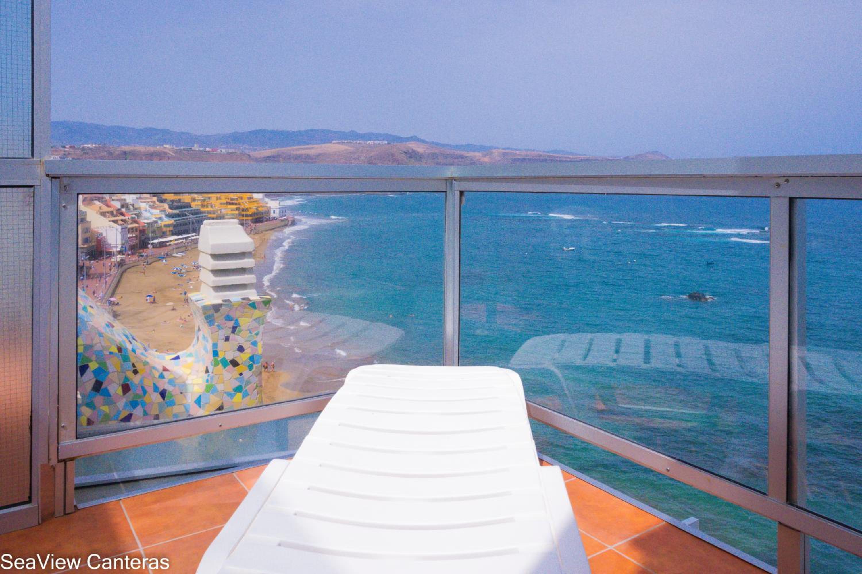 Apartment with Sea View - Photo 3