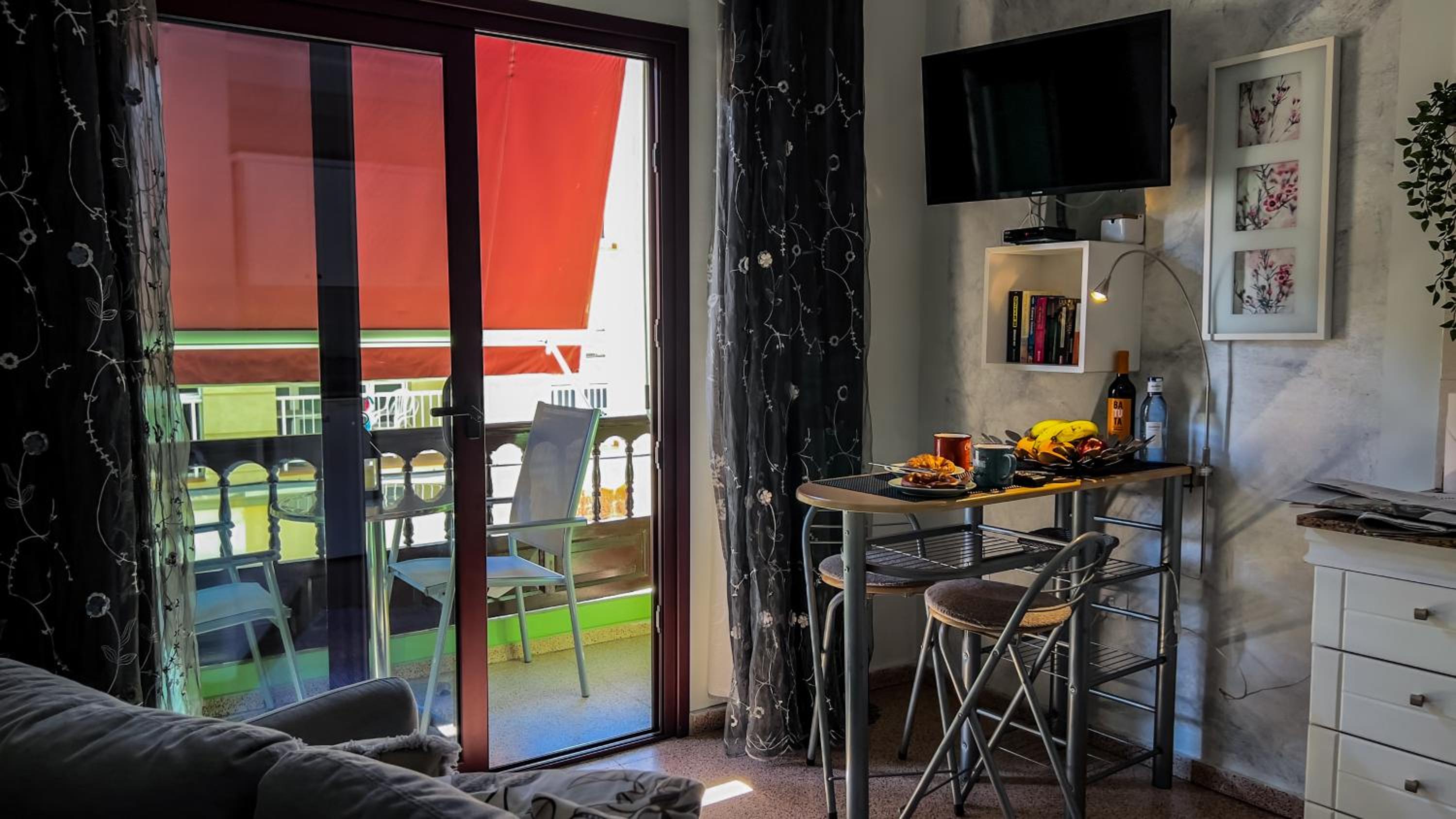 Apartamento de una habitación con balcón (2 adultos)