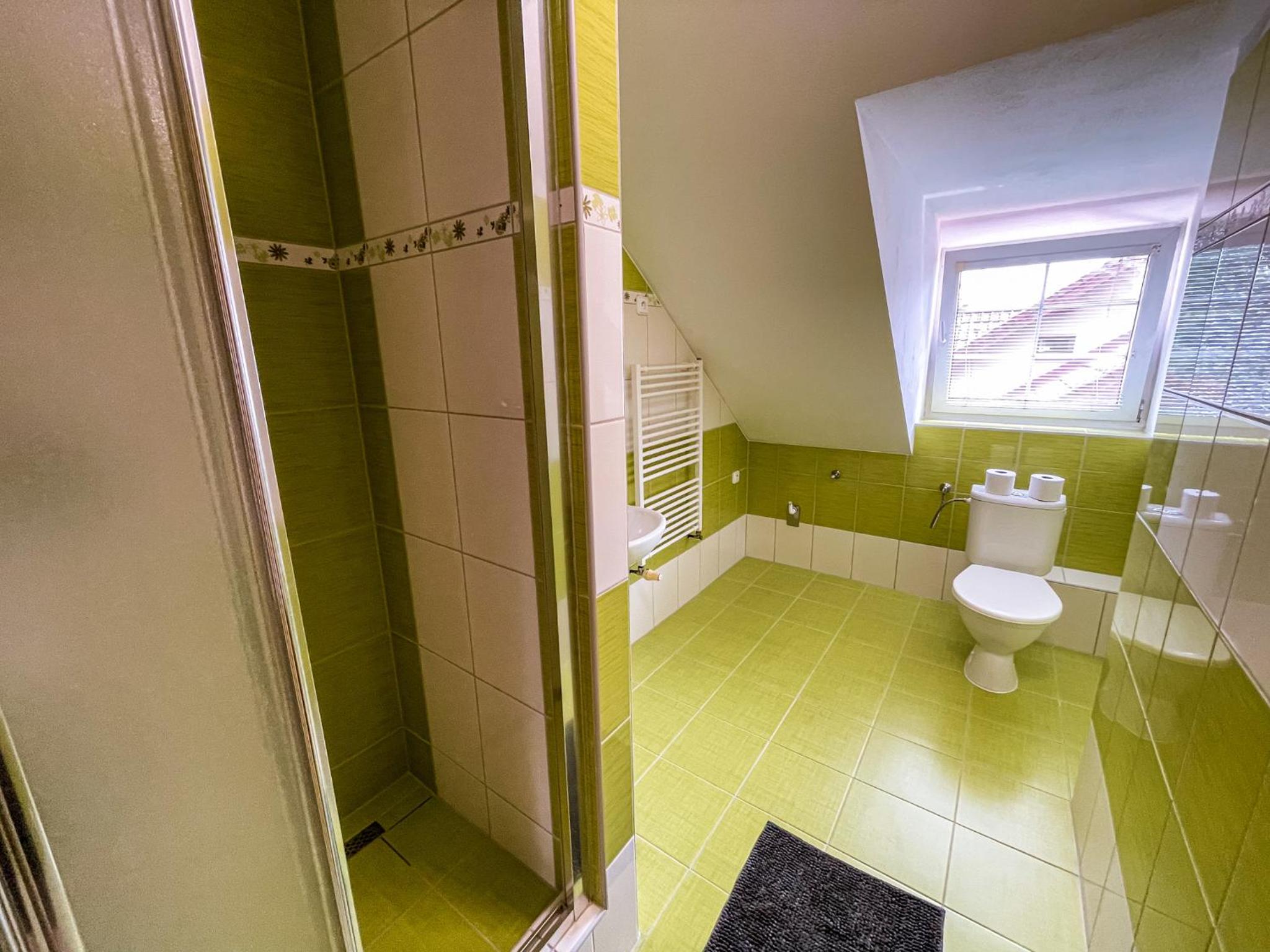 Apartment - Photo 11