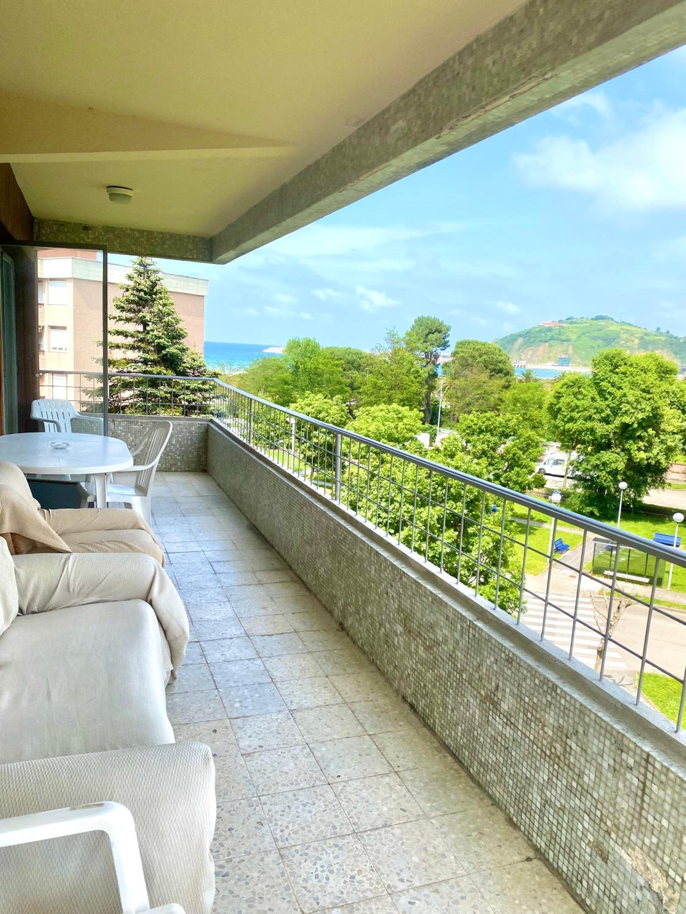 Two-Bedroom Apartment with Sea View photo 3