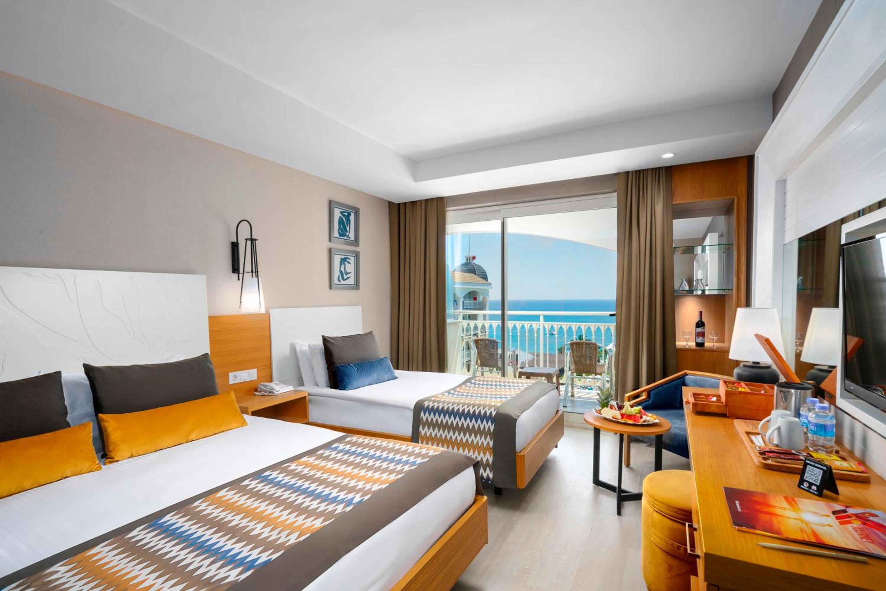 Double or Twin Room with Side Sea View photo 1