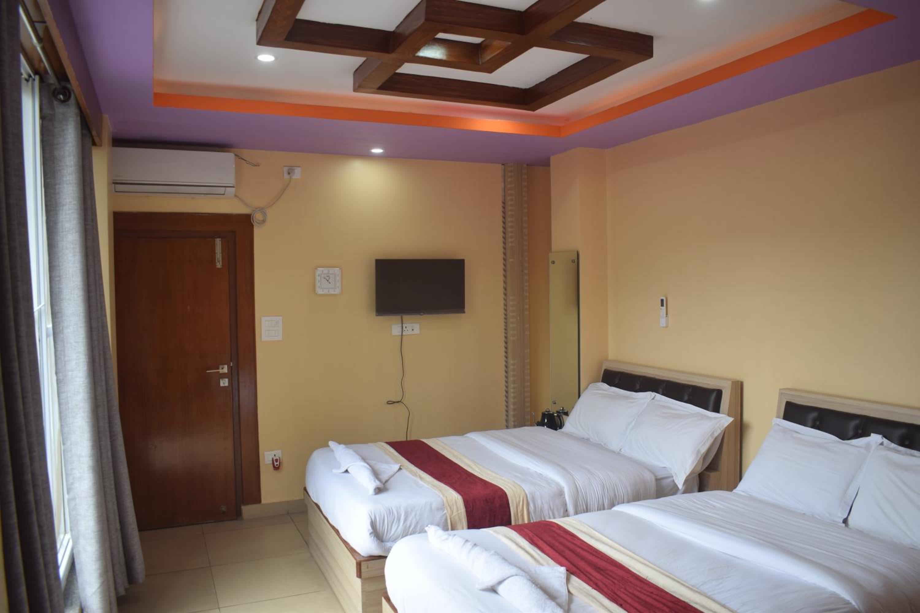 Large Twin Room