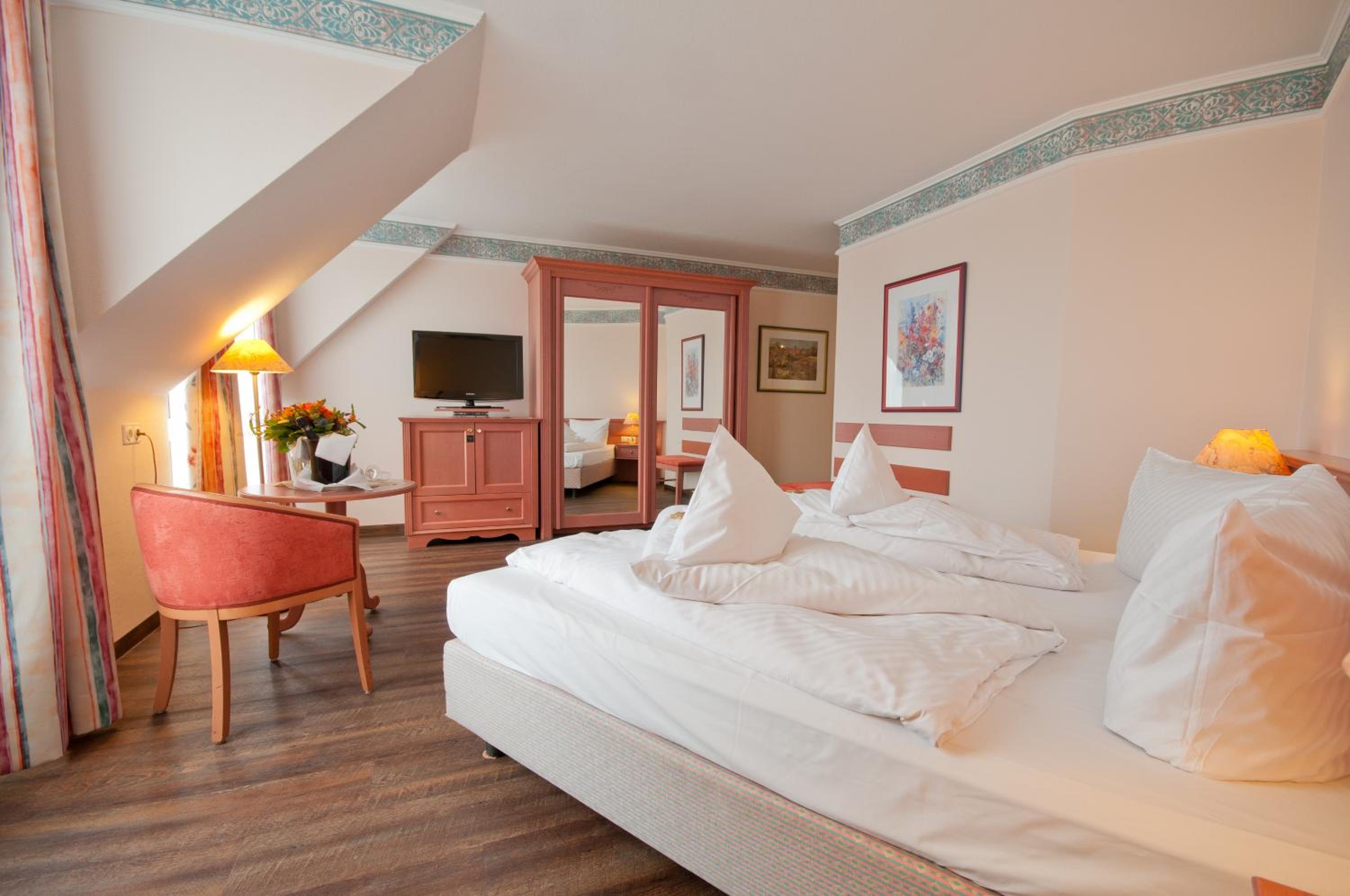 Junior Suite (2 Adults)