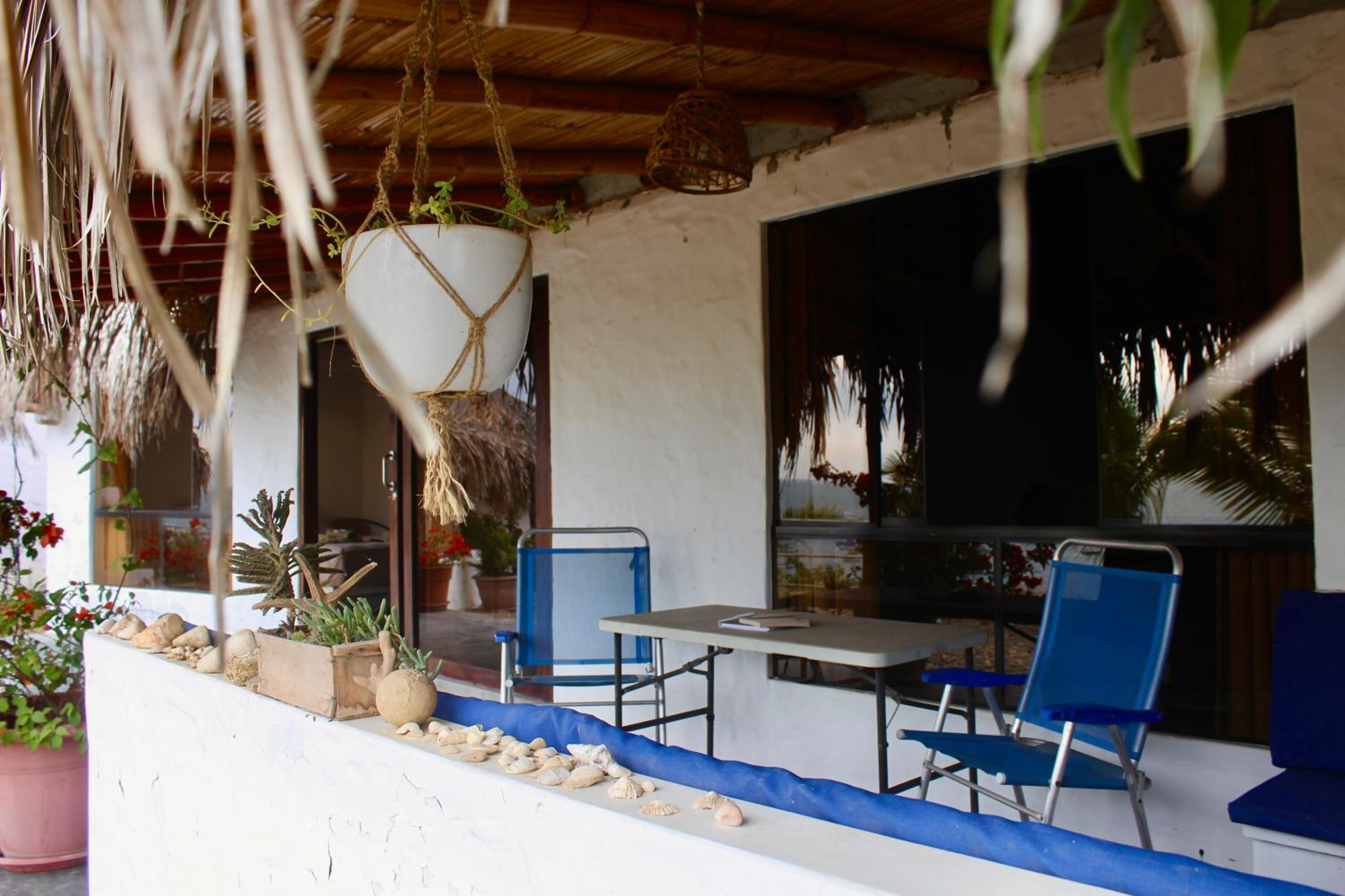 Standard Triple Room with Sea View photo 3