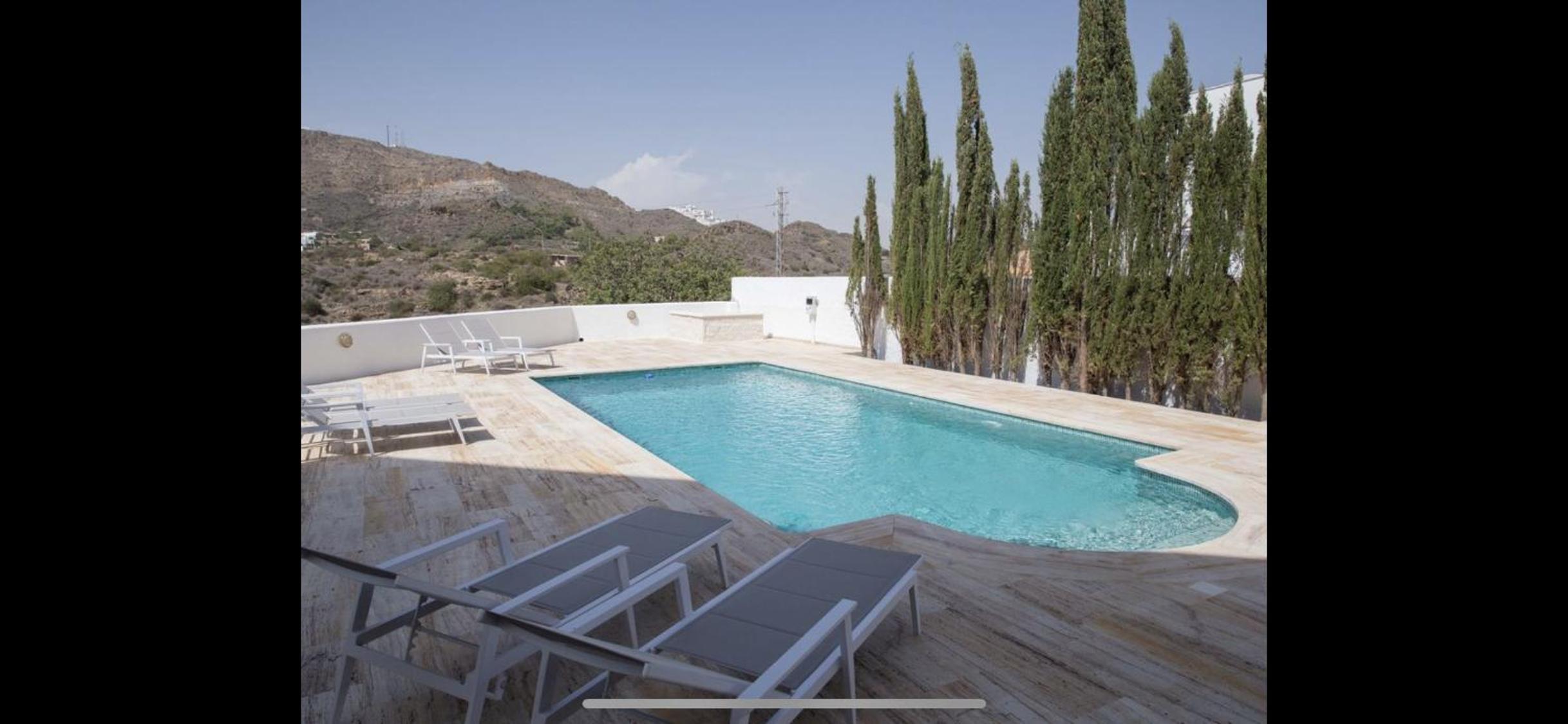 Villa con piscina privada