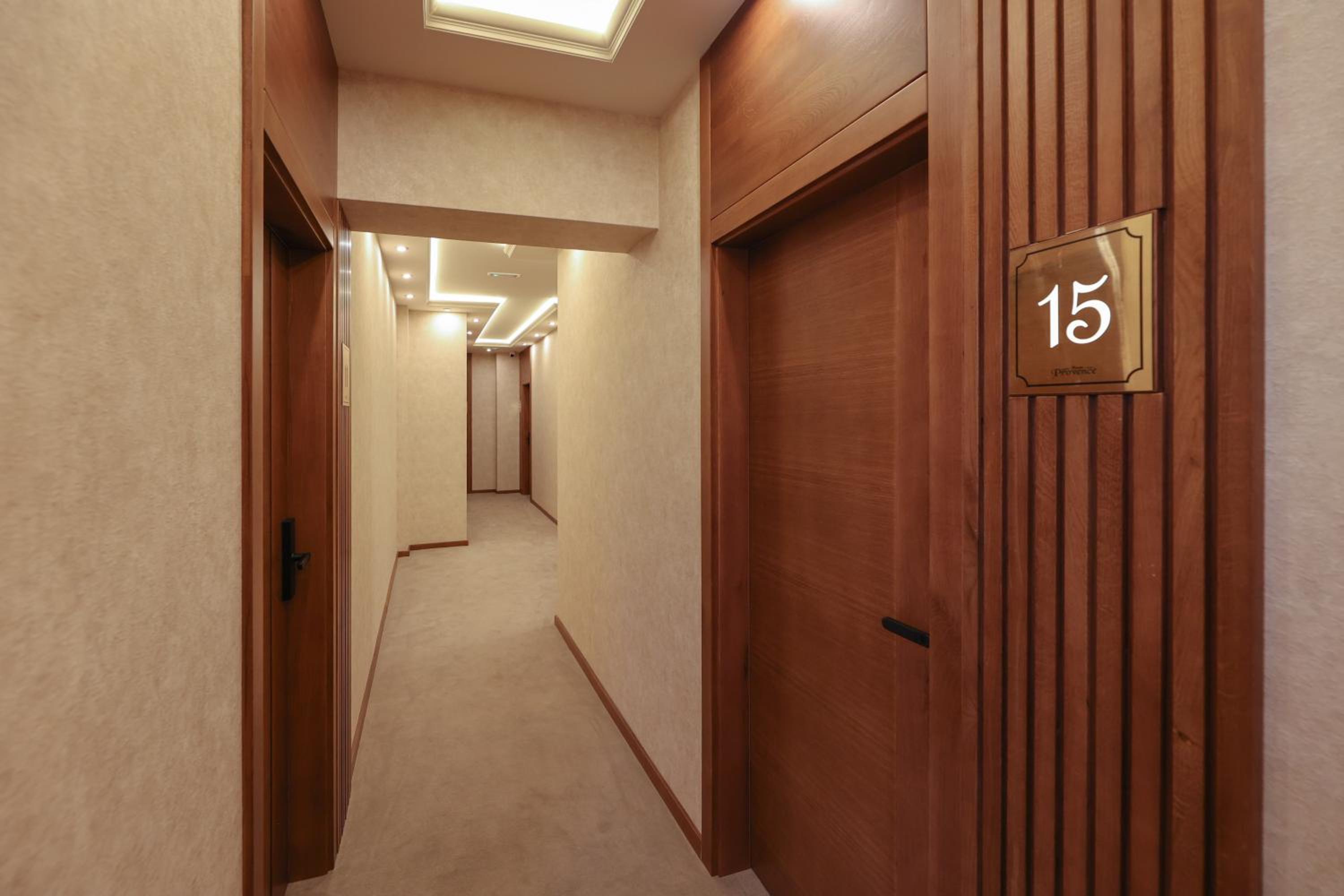 Deluxe Double Room with Balcony - Photo 28