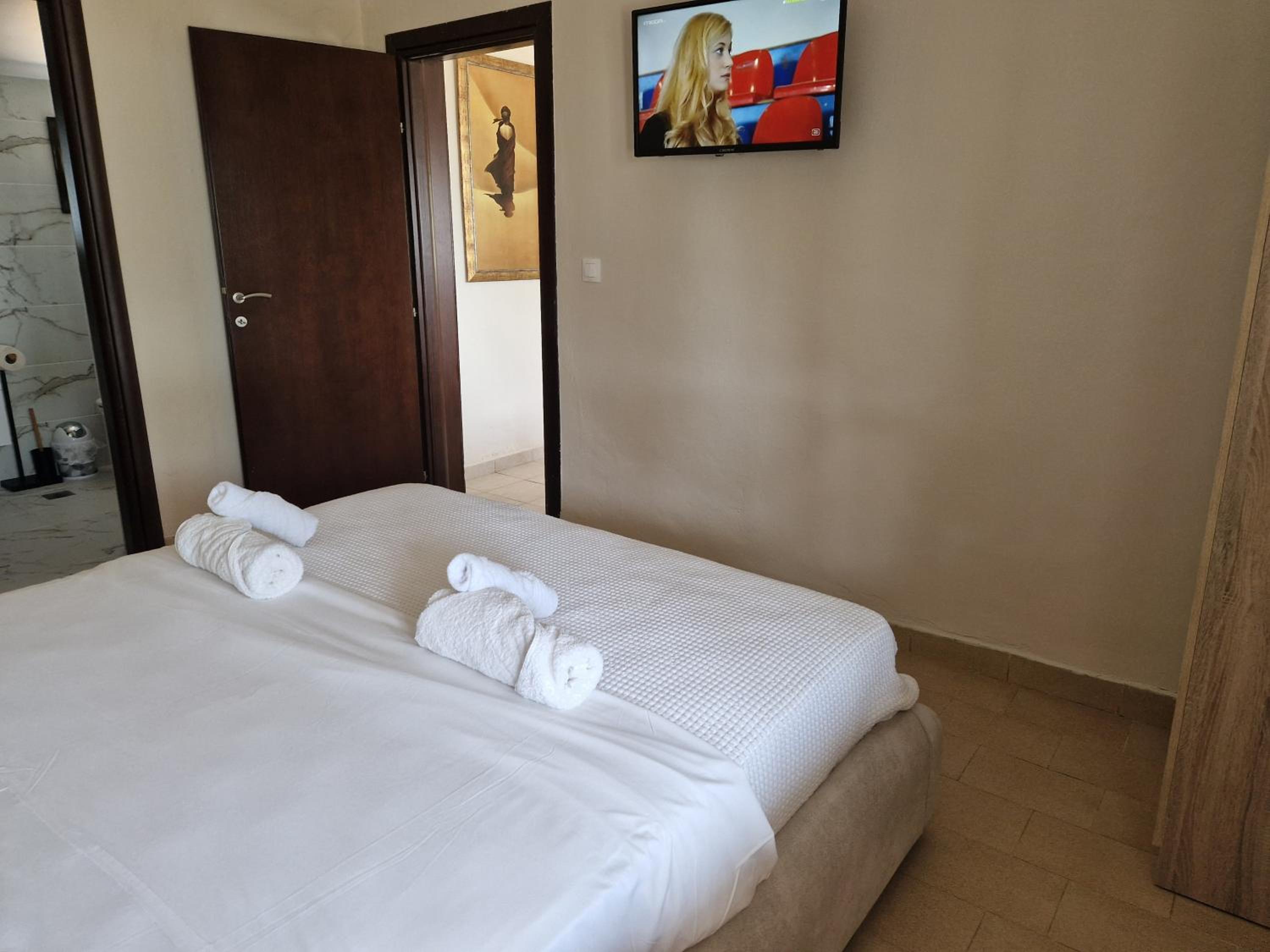 Junior Suite with Sea View - Photo 30