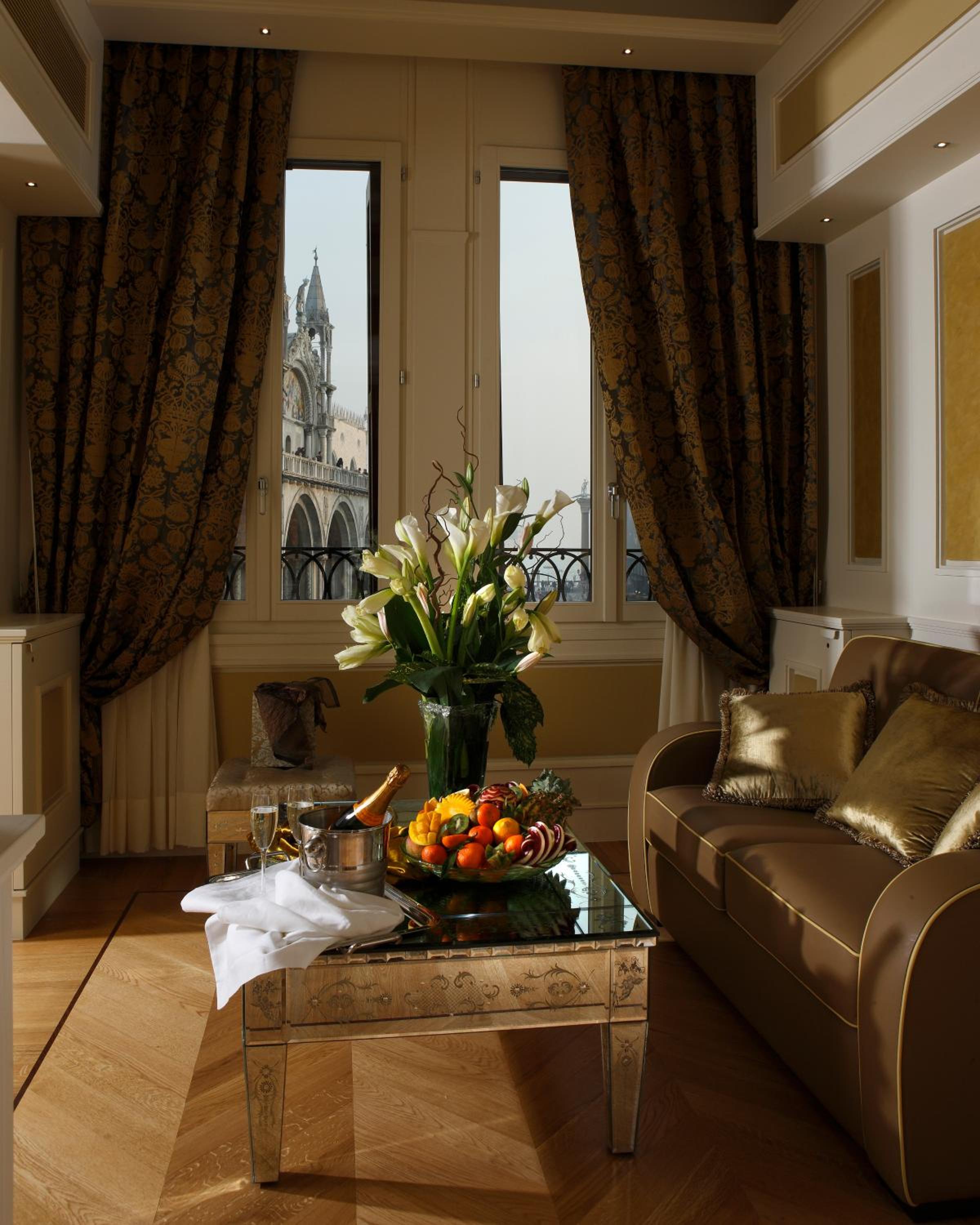 Two-Bedroom Suite San Marco Square View