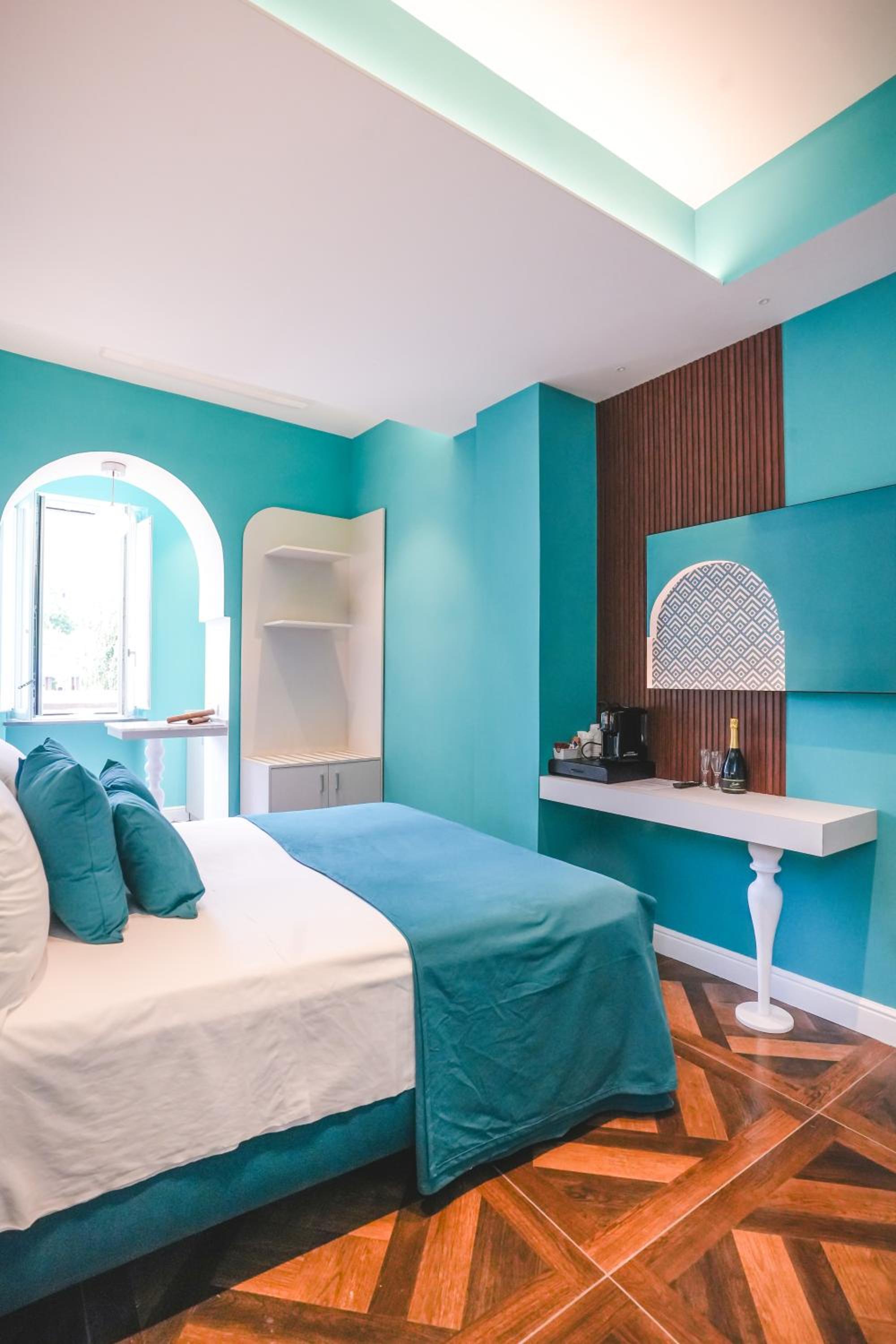 Double or Twin Room - Photo 23