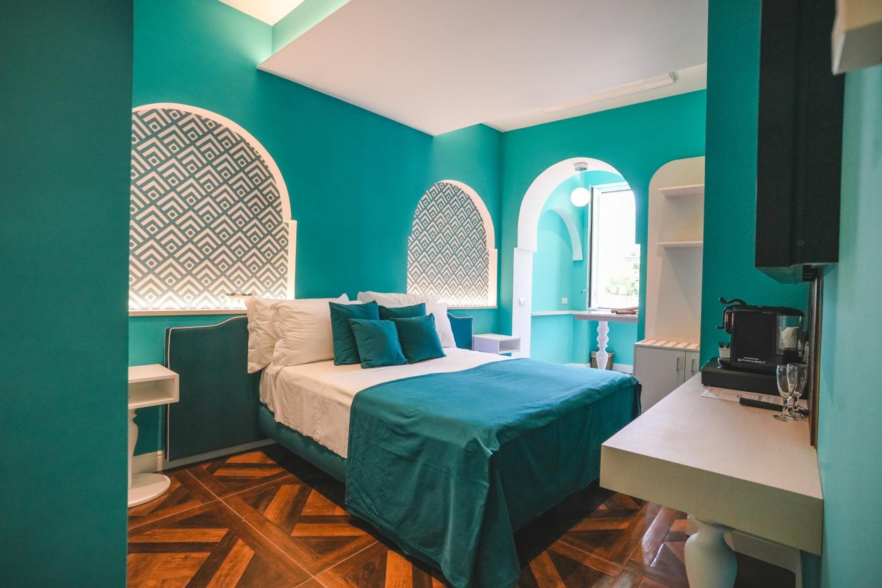Double or Twin Room - Photo 5
