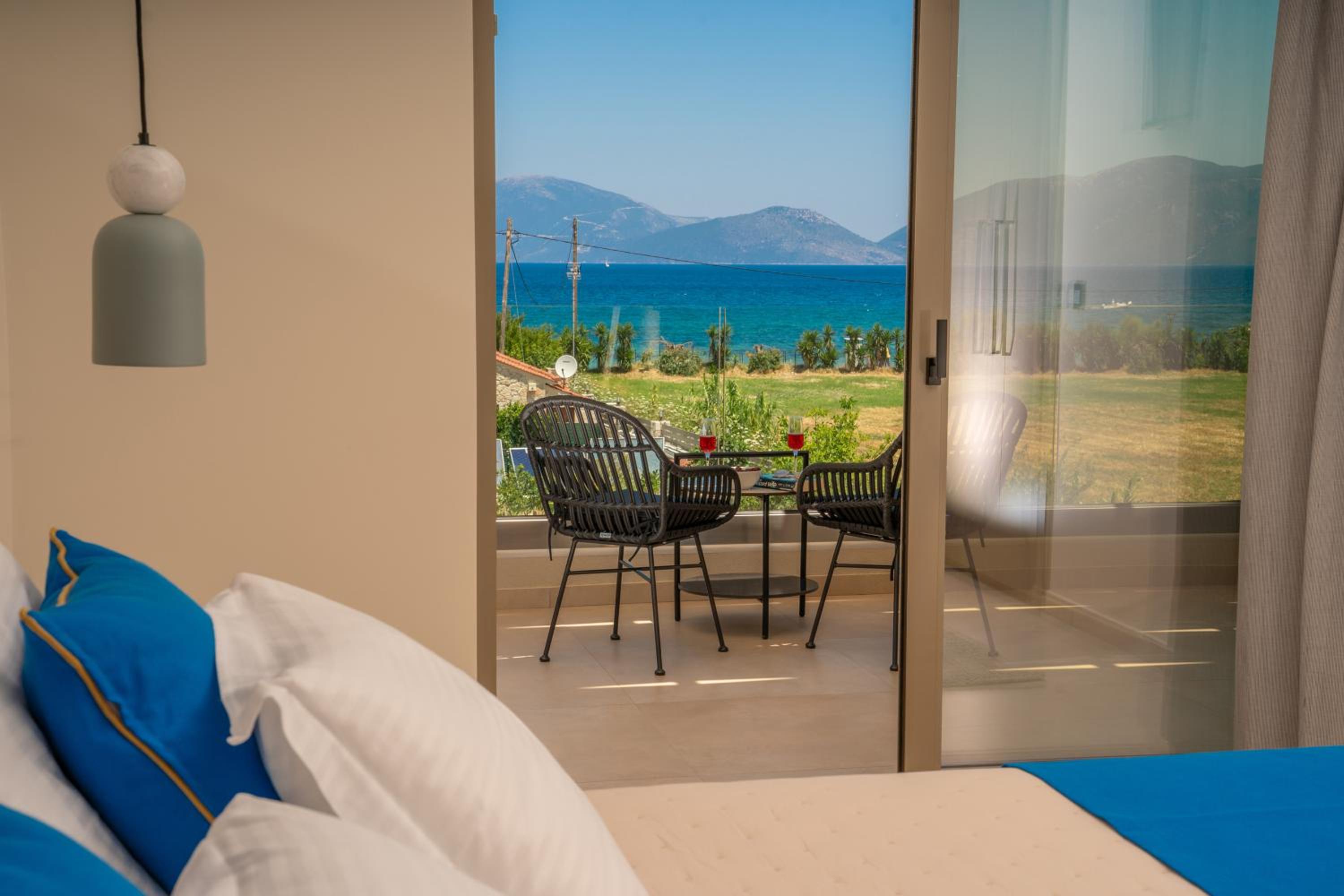 Villa - Beach Front photo 2