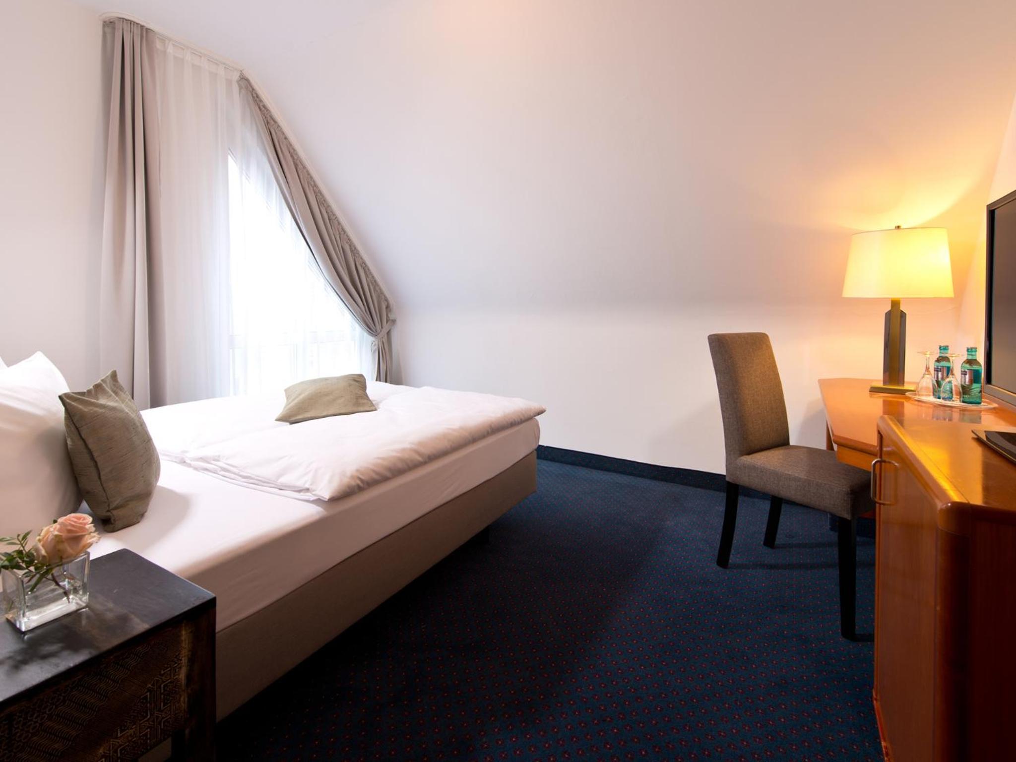 Business Double Room photo 3