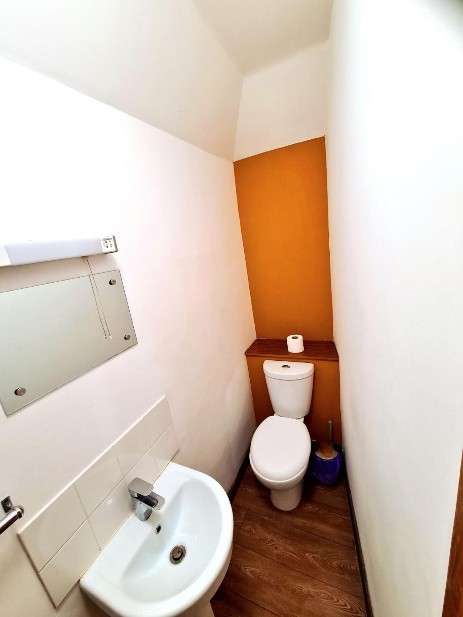 Standard Twin Room photo 3