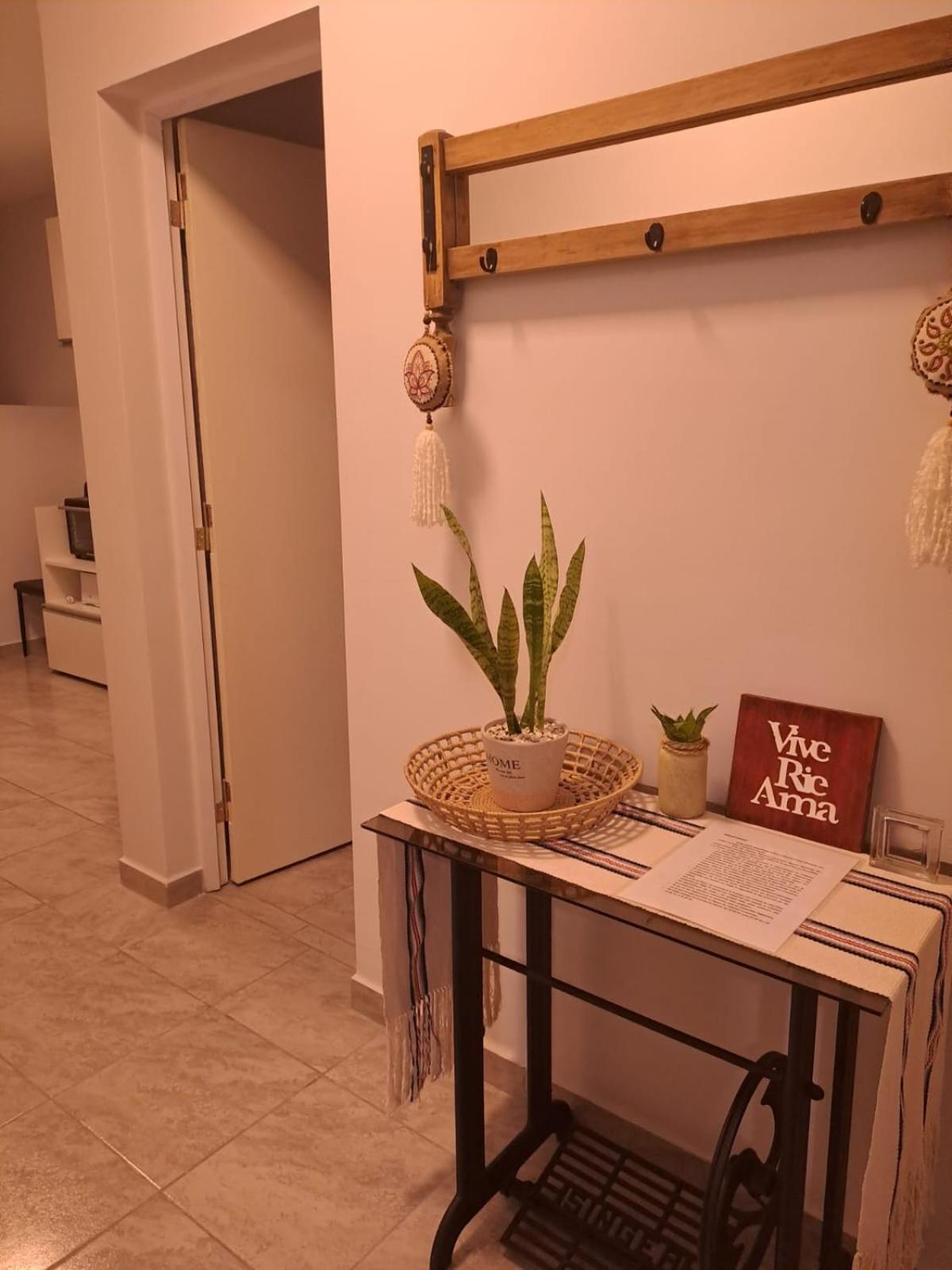 One-Bedroom Apartment photo 3