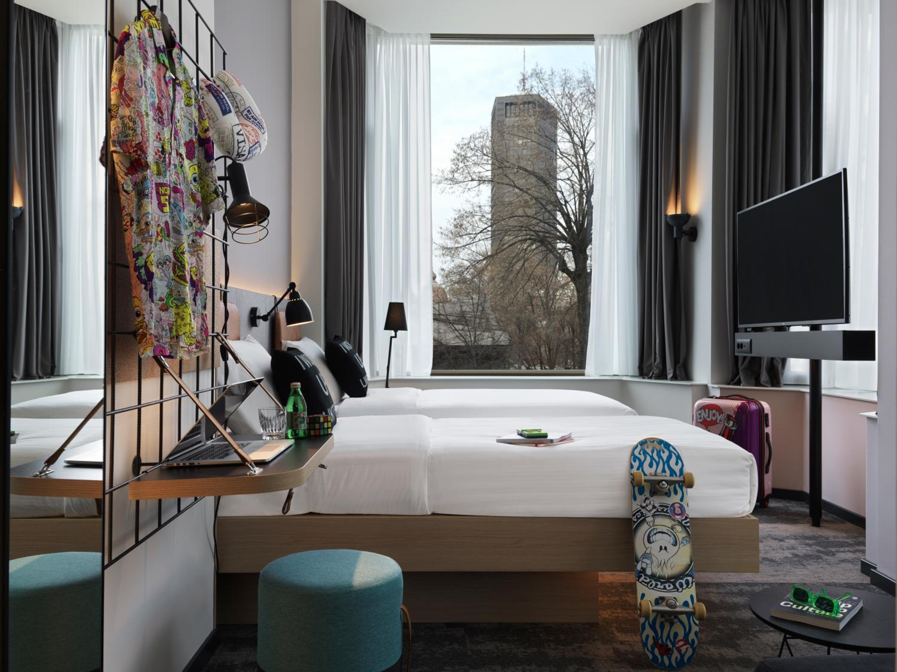 Booster Twin Room Room with City View - Photo 4
