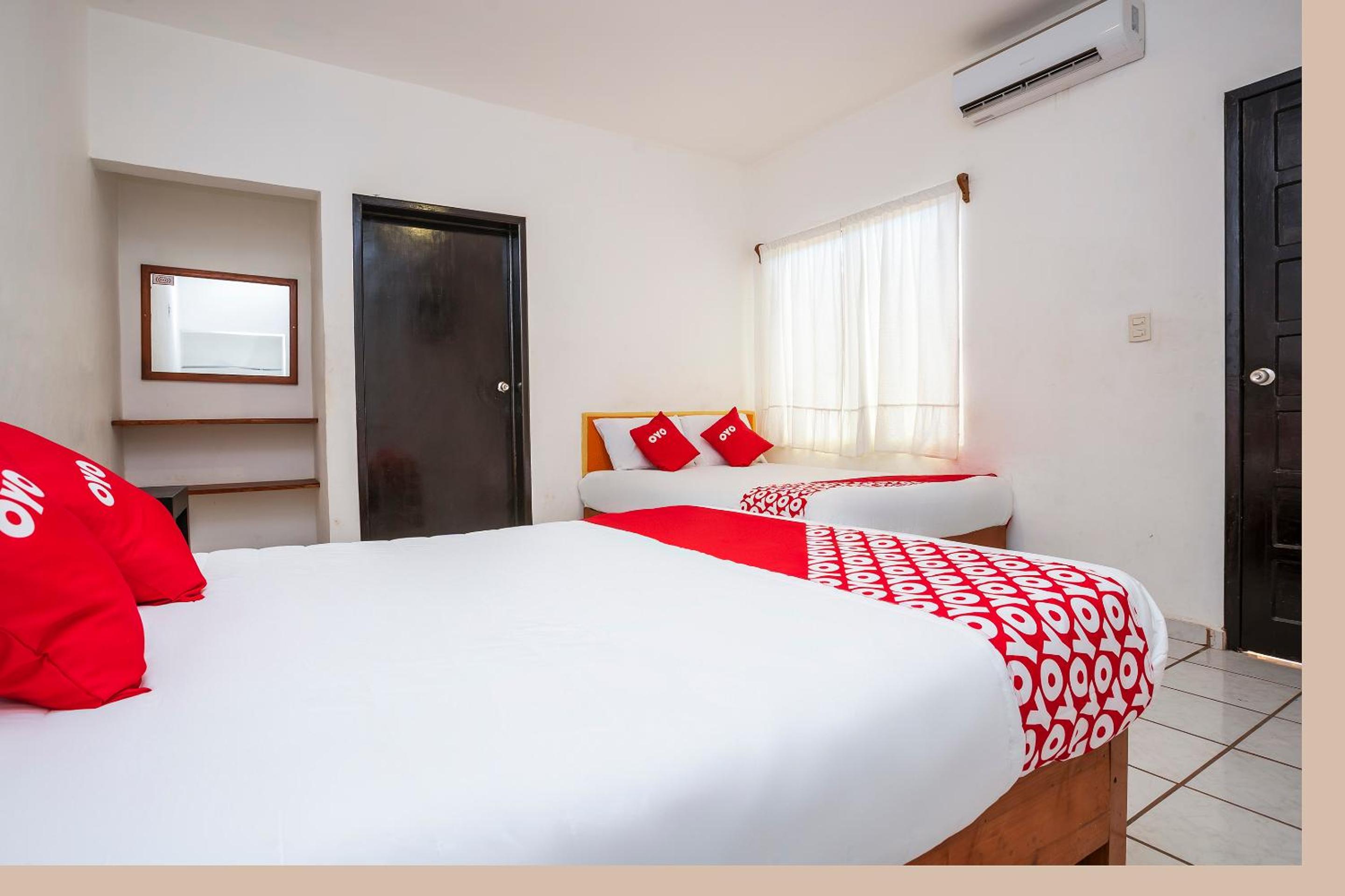 Standard Two Beds photo 3