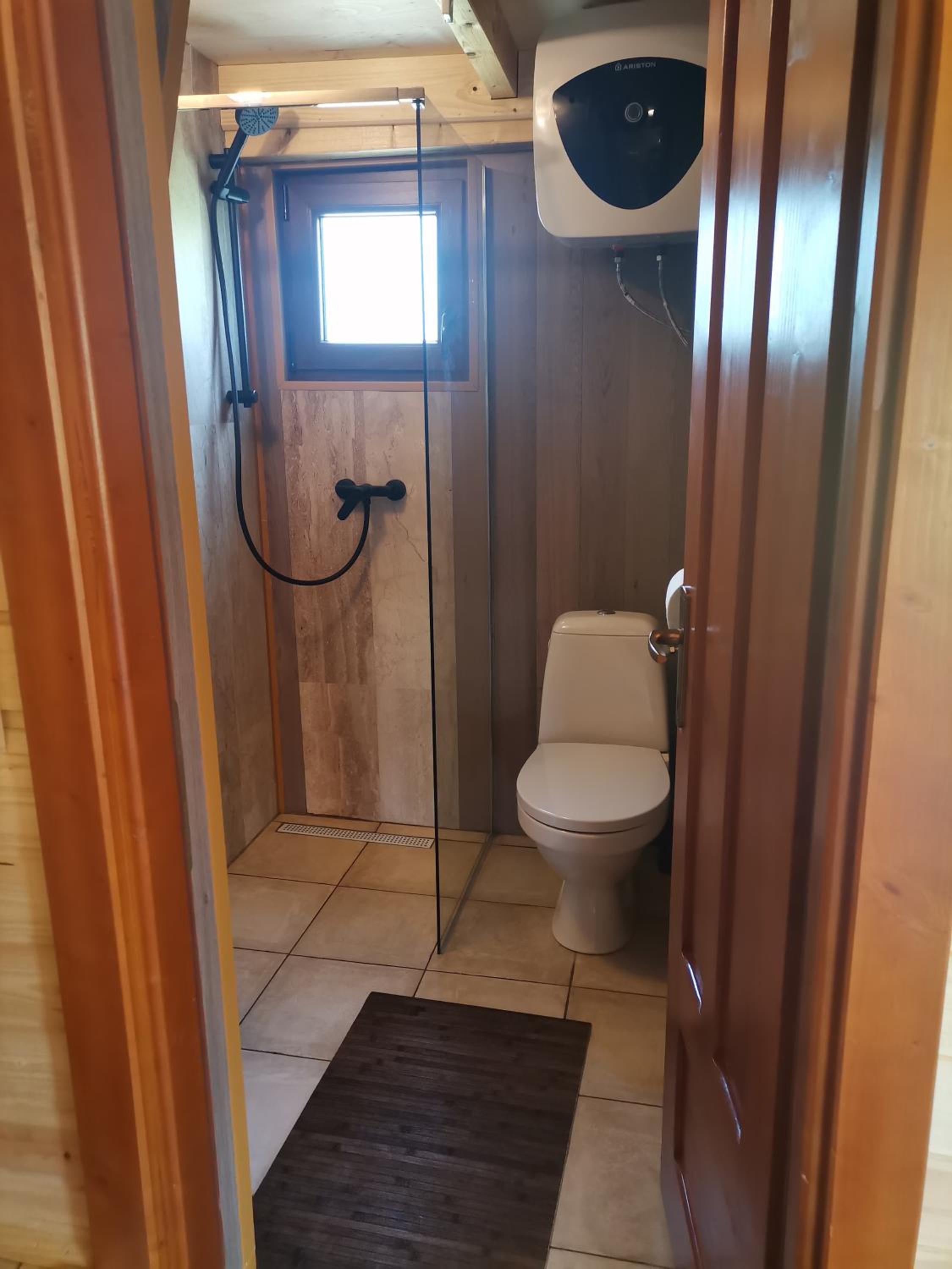 One-Bedroom Chalet - Photo 9