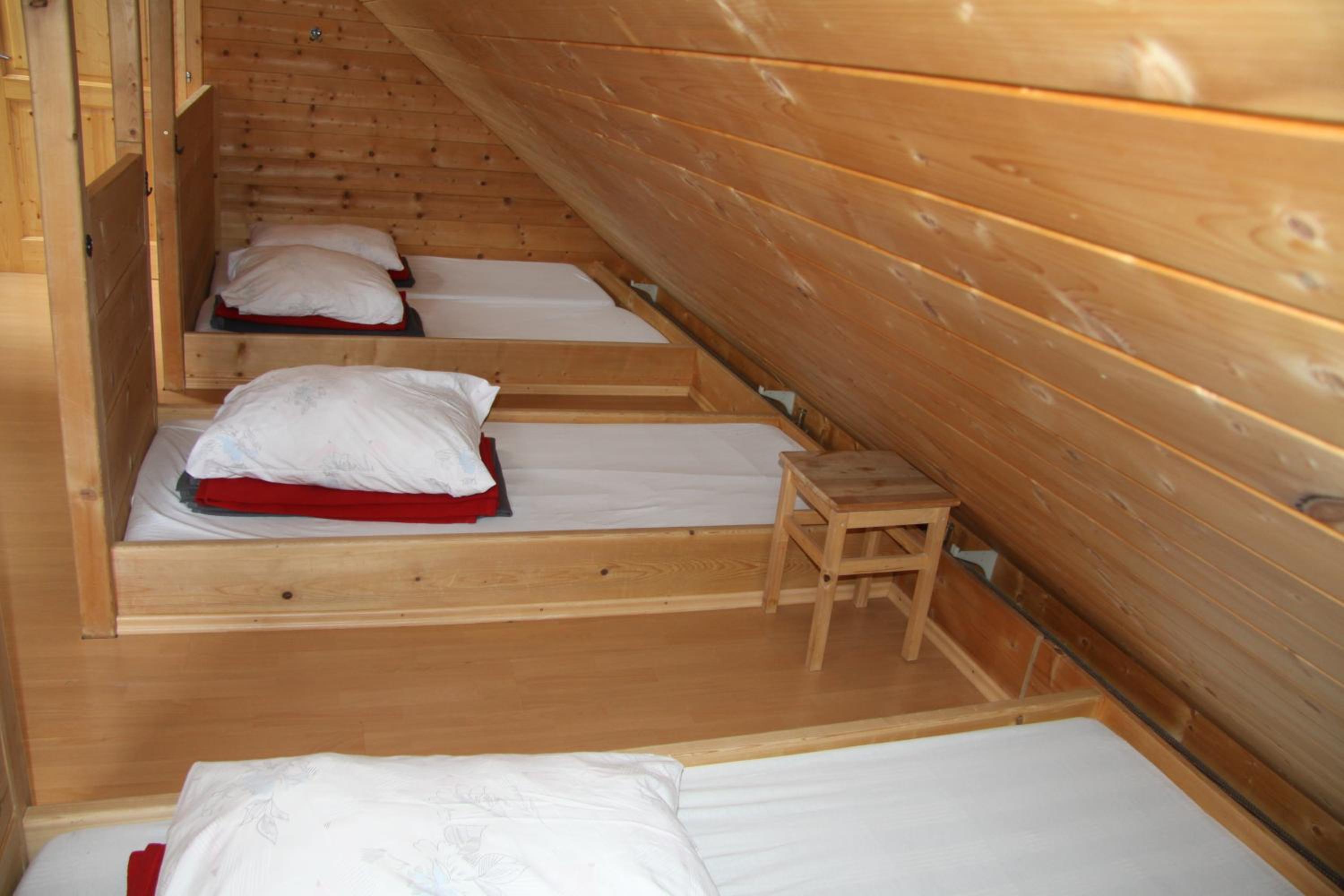 Bed in 10-Bed Mixed Dormitory Room photo 1
