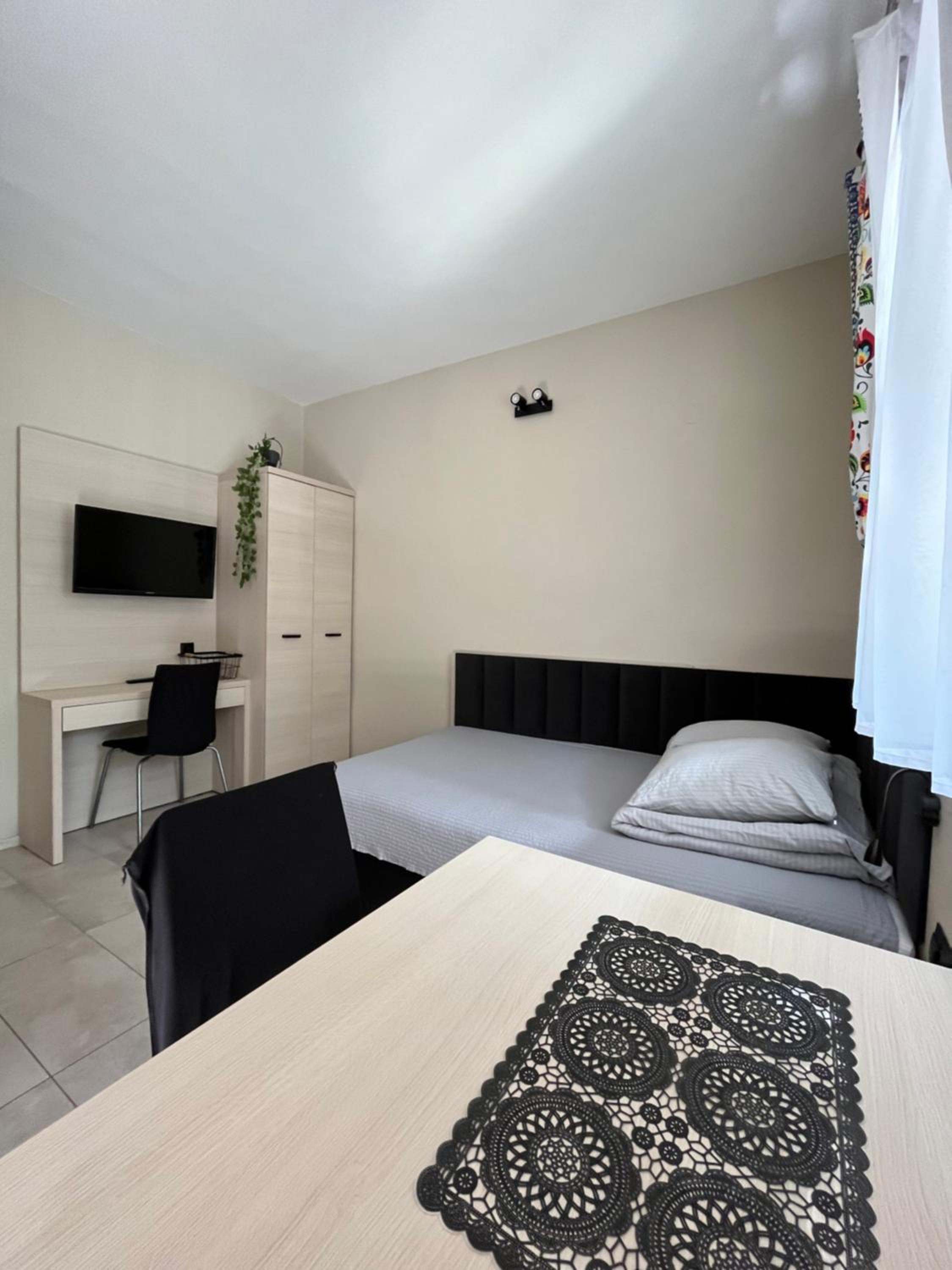 Quadruple Room - Photo 5
