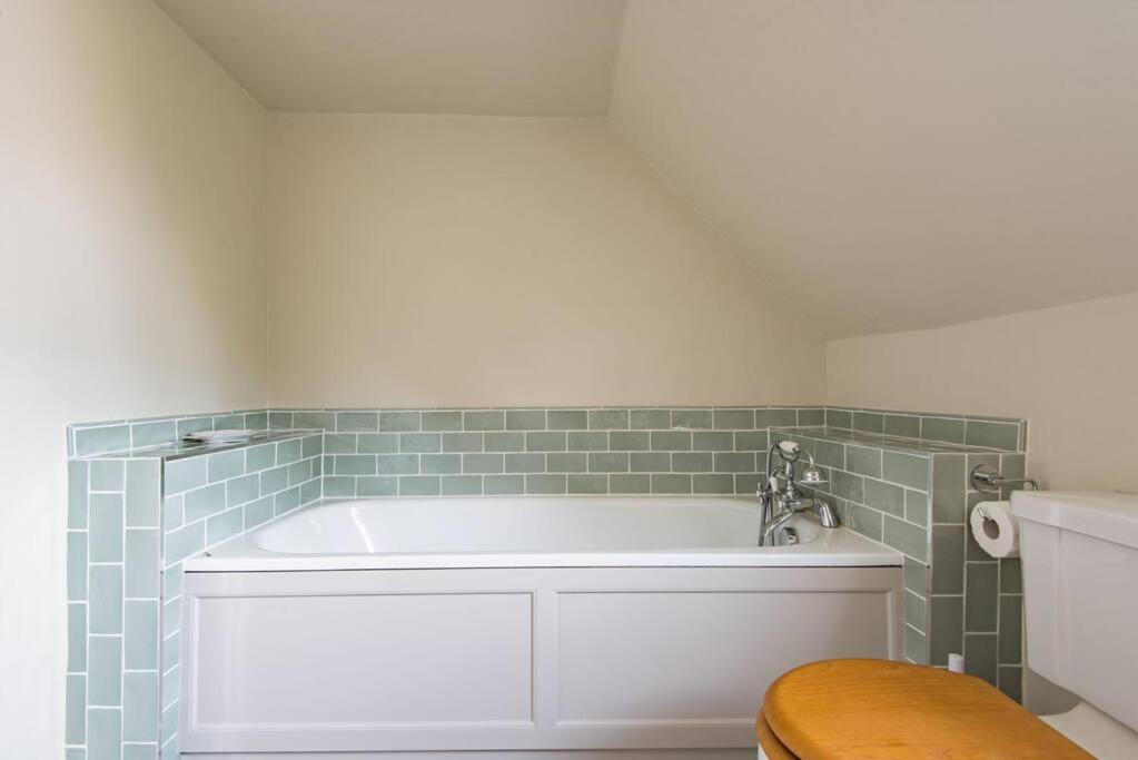 One-Bedroom House photo 2