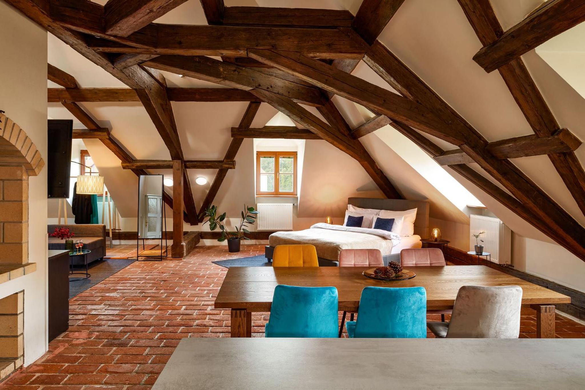 Loft Apartment with Garden View