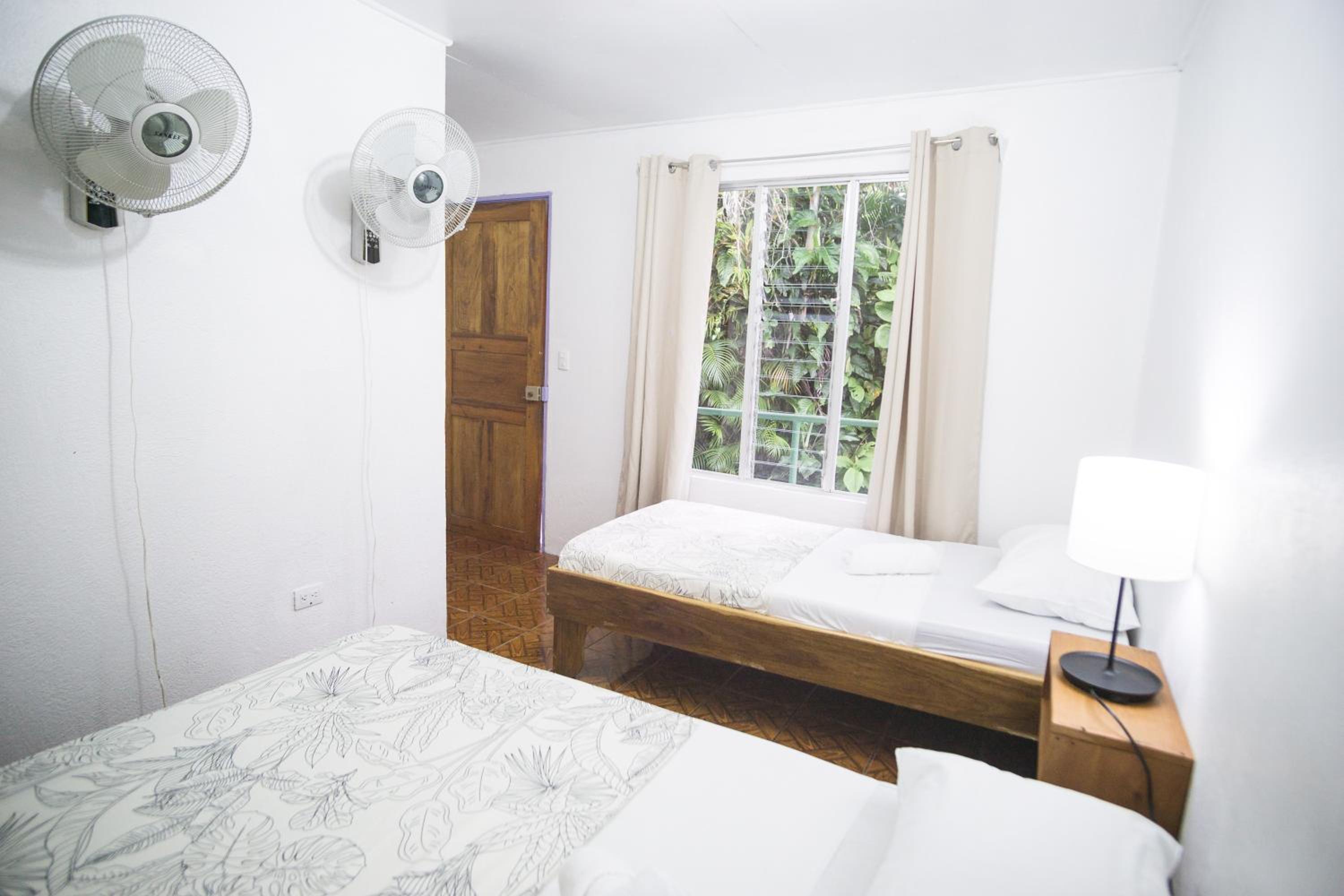 Triple Room with Private Bathroom photo 1
