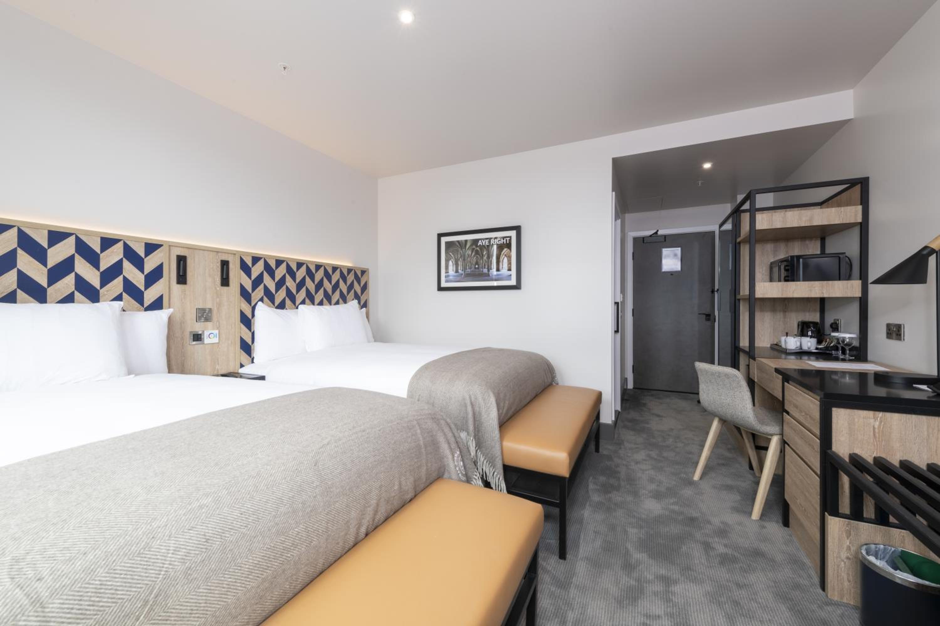 Twin Room - 2 Double Beds - Photo 9